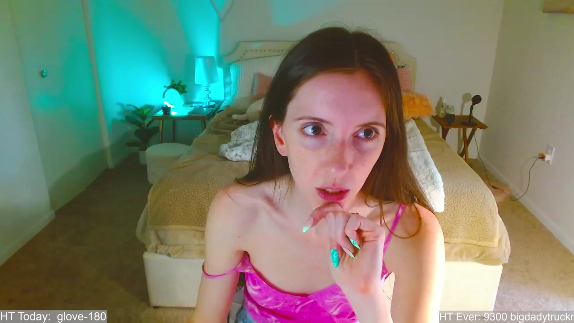 Gallery image thumbnail from MangoMae's myfreecams stream on, 07/07/2023, 20:36 image 19 of 20