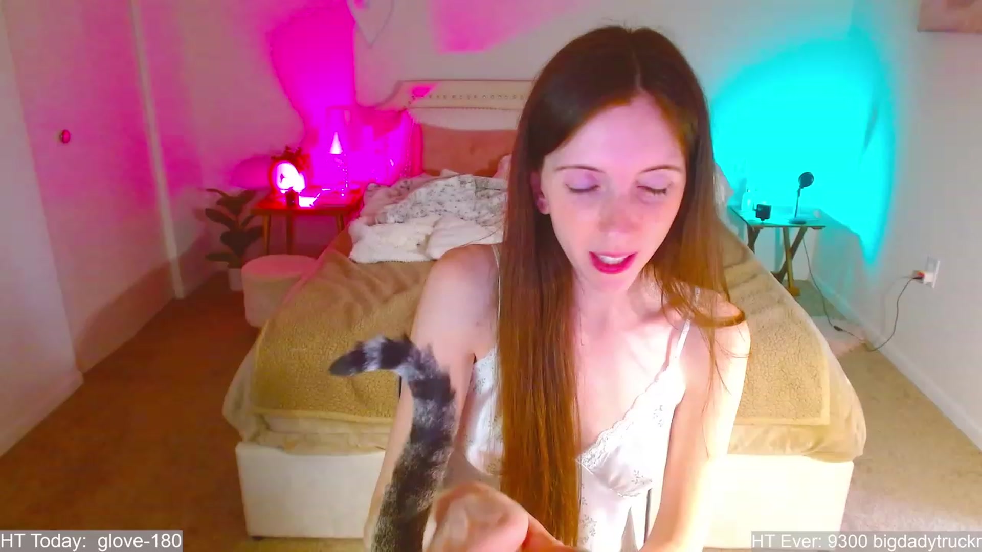 Gallery image thumbnail from MangoMae's myfreecams stream on, 07/09/2023, 24:02 image 7 of 20