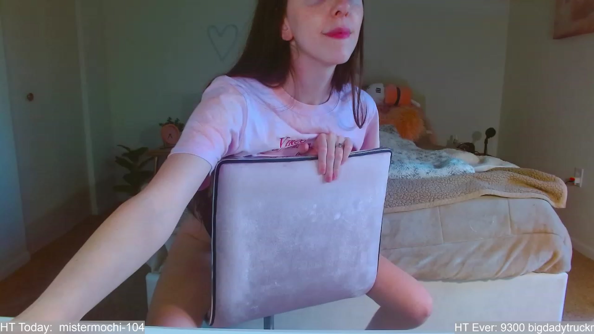 Gallery image thumbnail from MangoMae's myfreecams stream on, 07/14/2023, 21:50 image 14 of 20