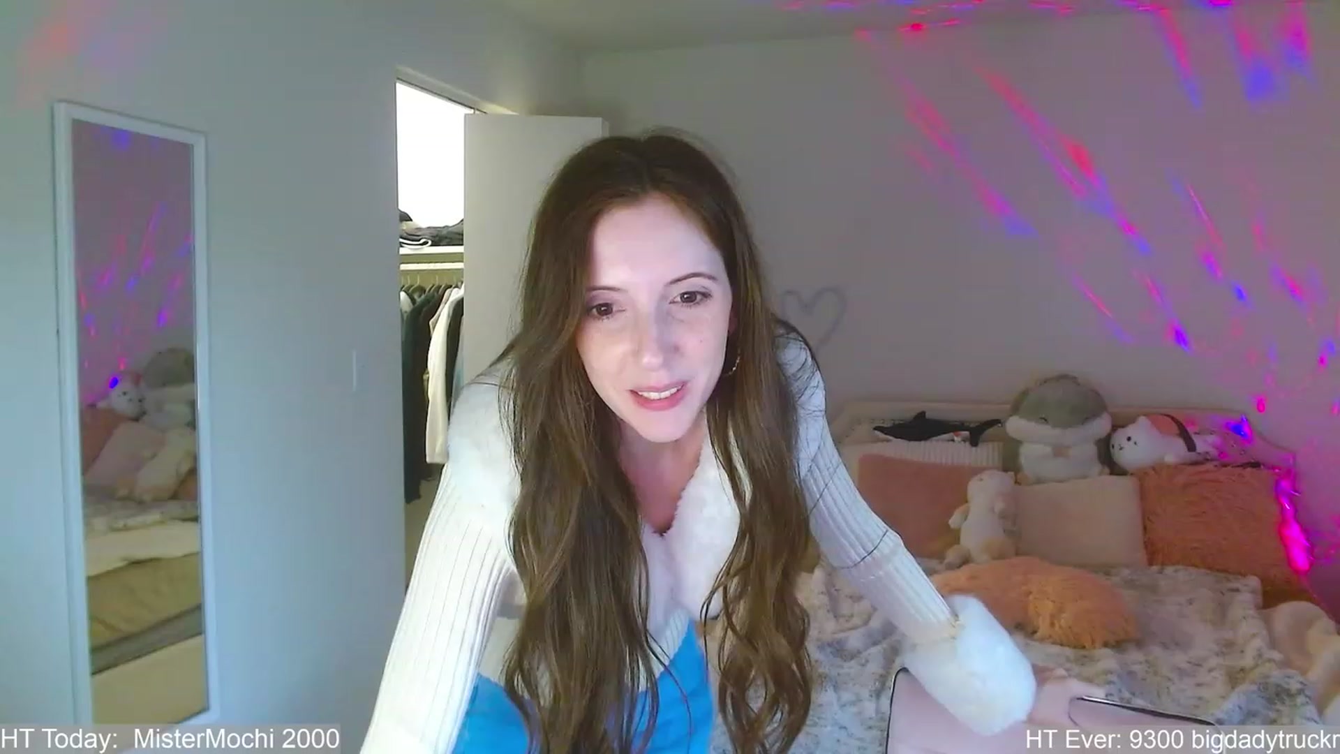 Gallery image thumbnail from MangoMae's myfreecams stream on, 07/28/2023, 24:03 image 13 of 20