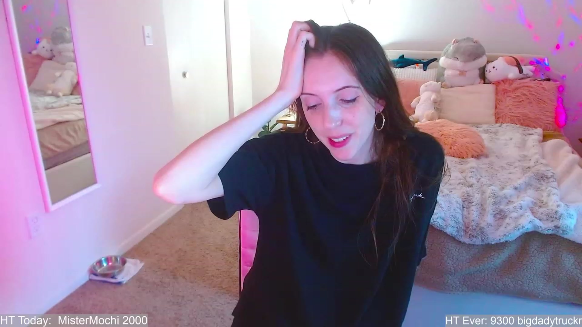 Gallery image thumbnail from MangoMae's myfreecams stream on, 07/28/2023, 24:03 image 20 of 20