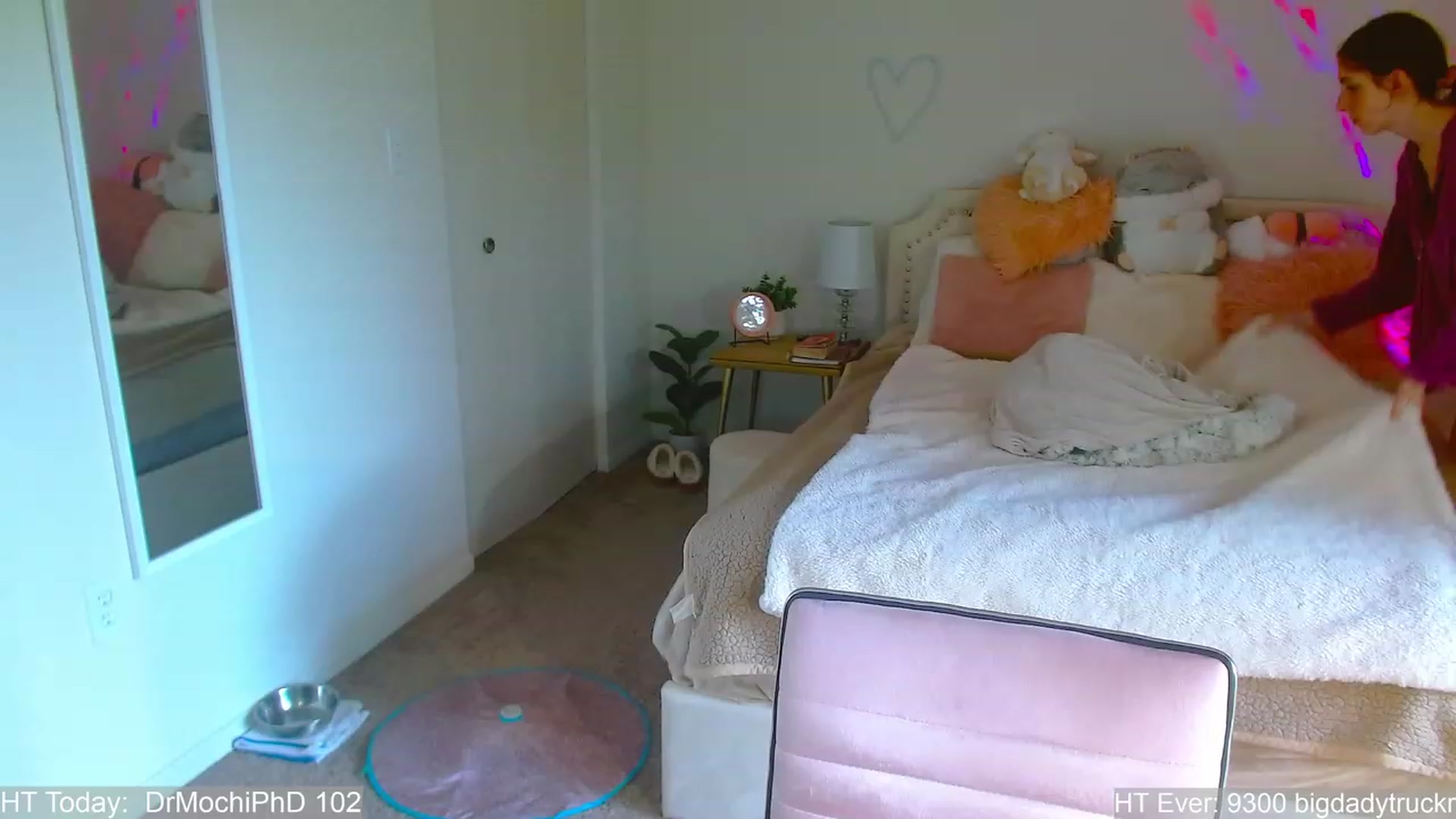 Gallery image thumbnail from MangoMae's myfreecams stream on, 08/05/2023, 15:05 image 16 of 20