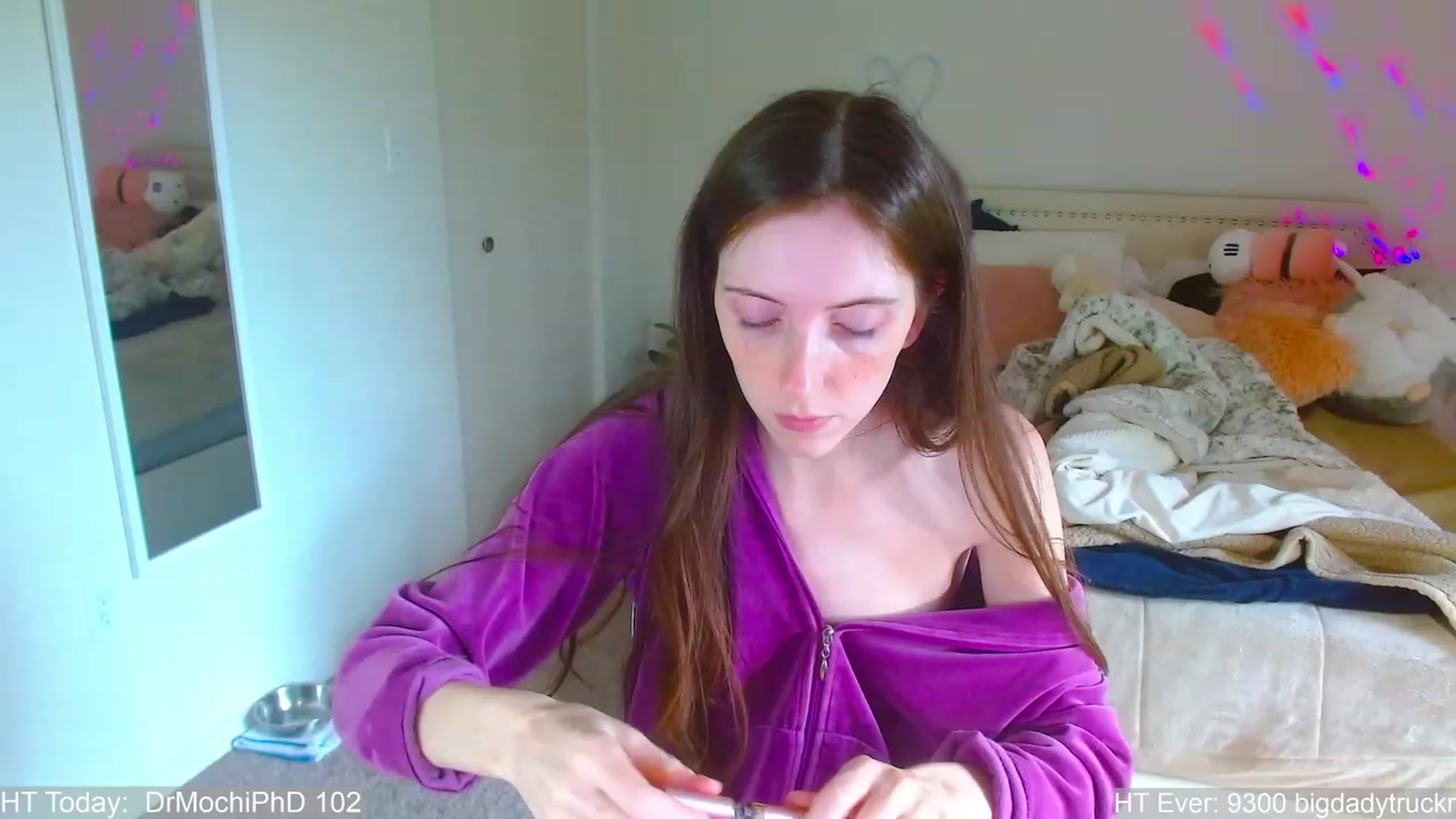 Gallery image thumbnail from MangoMae's myfreecams stream on, 08/05/2023, 15:05 image 2 of 20