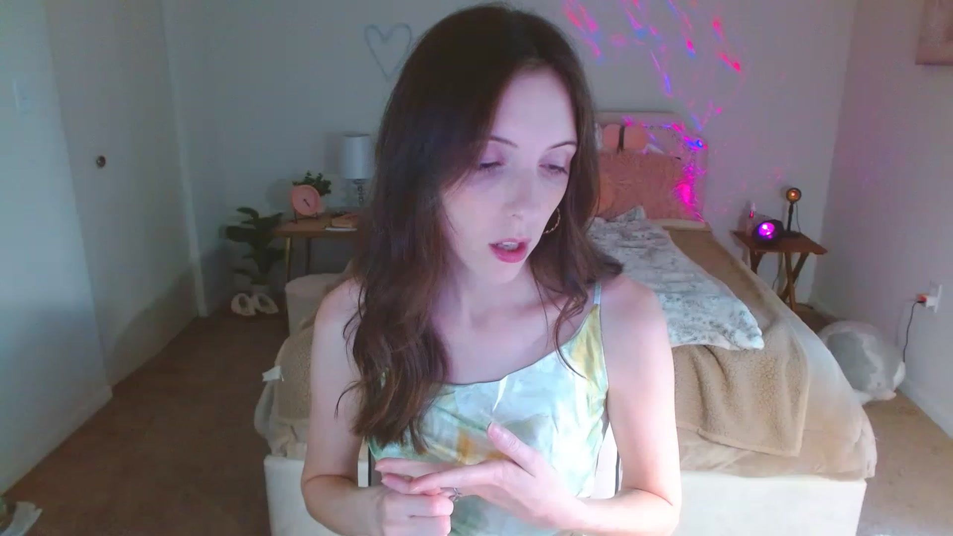 Gallery image thumbnail from MangoMae's myfreecams stream on, 08/11/2023, 21:41 image 13 of 20