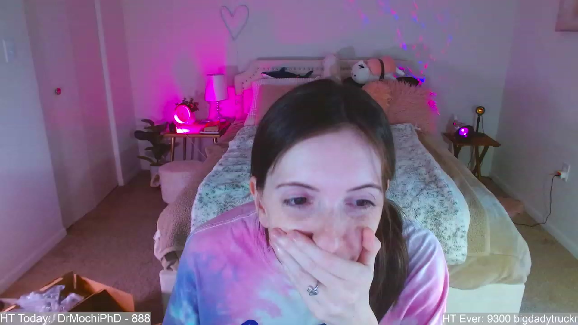 Gallery image thumbnail from MangoMae's myfreecams stream on, 08/16/2023, 22:43 image 13 of 20