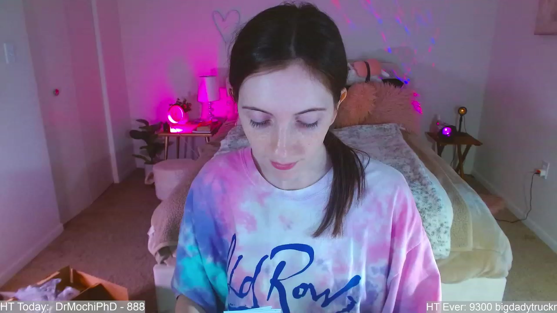 Gallery image thumbnail from MangoMae's myfreecams stream on, 08/16/2023, 22:43 image 4 of 20