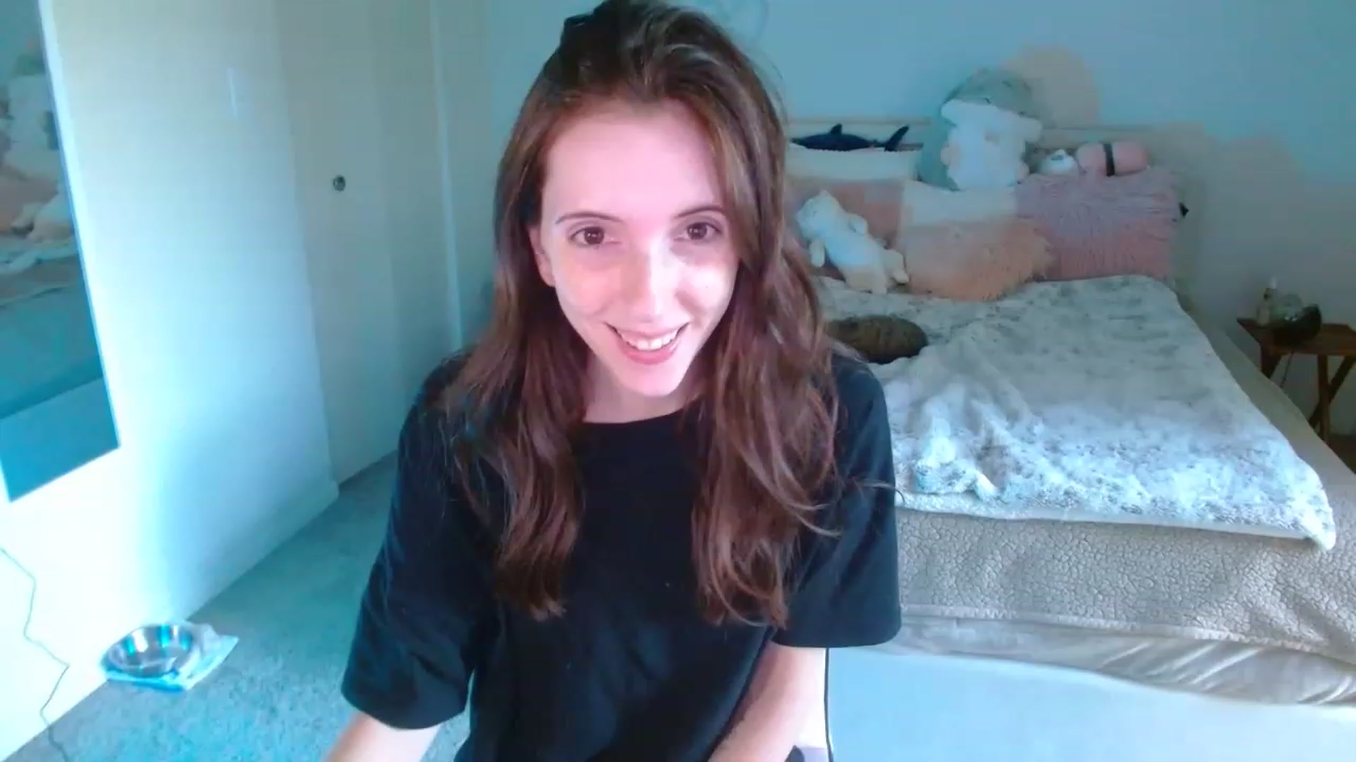 Gallery image thumbnail from MangoMae's myfreecams stream on, 08/24/2023, 22:10 image 20 of 20