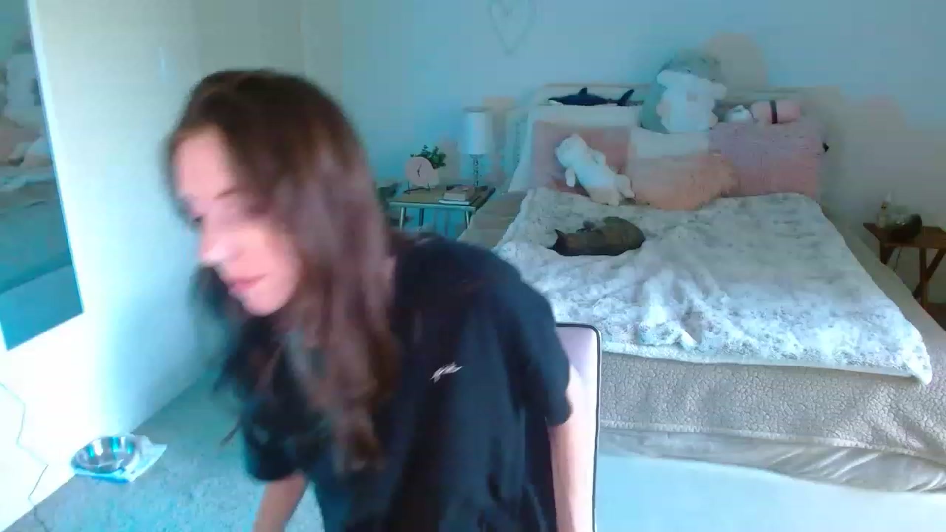 Gallery image thumbnail from MangoMae's myfreecams stream on, 08/24/2023, 22:10 image 17 of 20