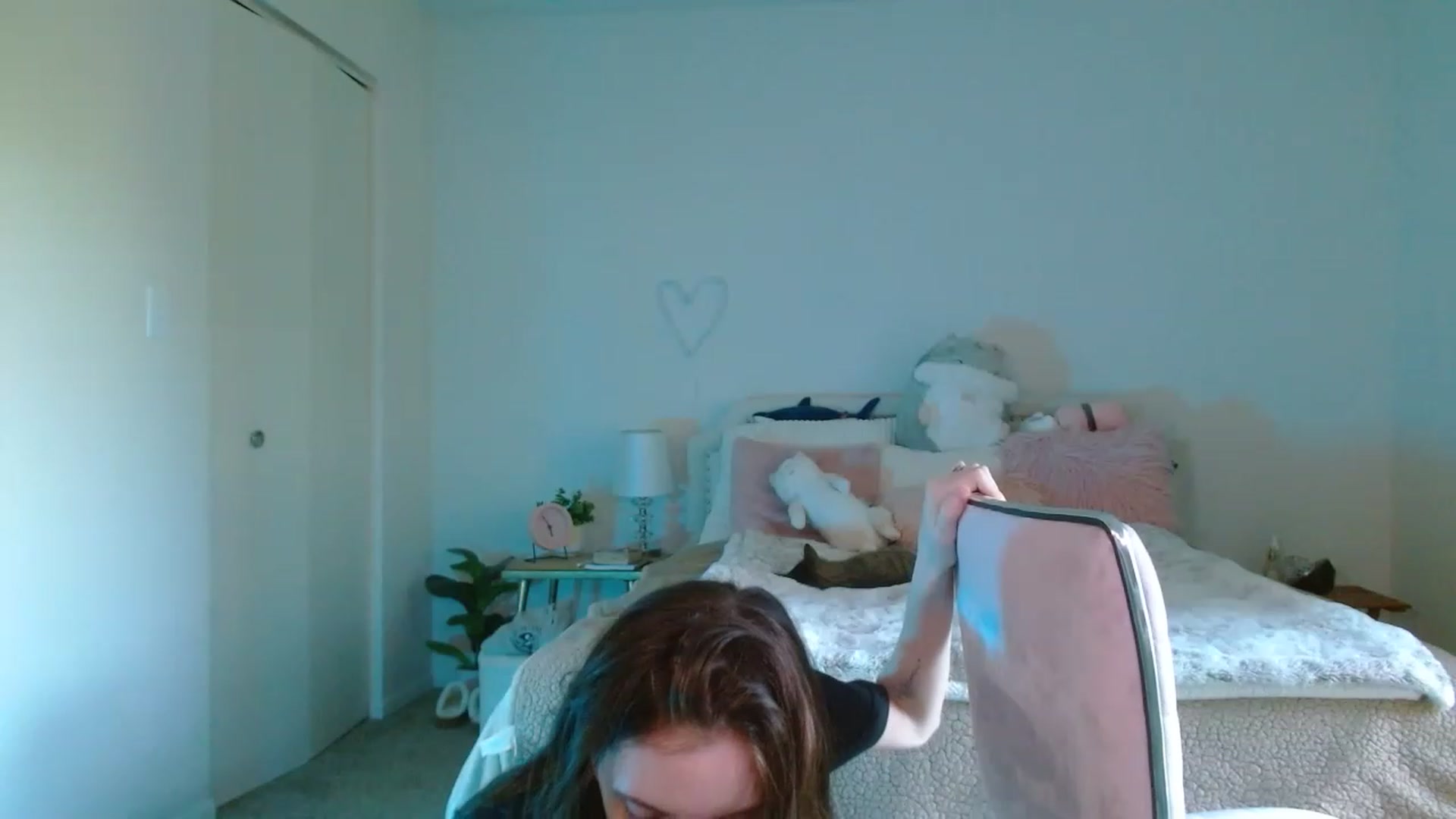 Gallery image thumbnail from MangoMae's myfreecams stream on, 08/24/2023, 22:10 image 10 of 20