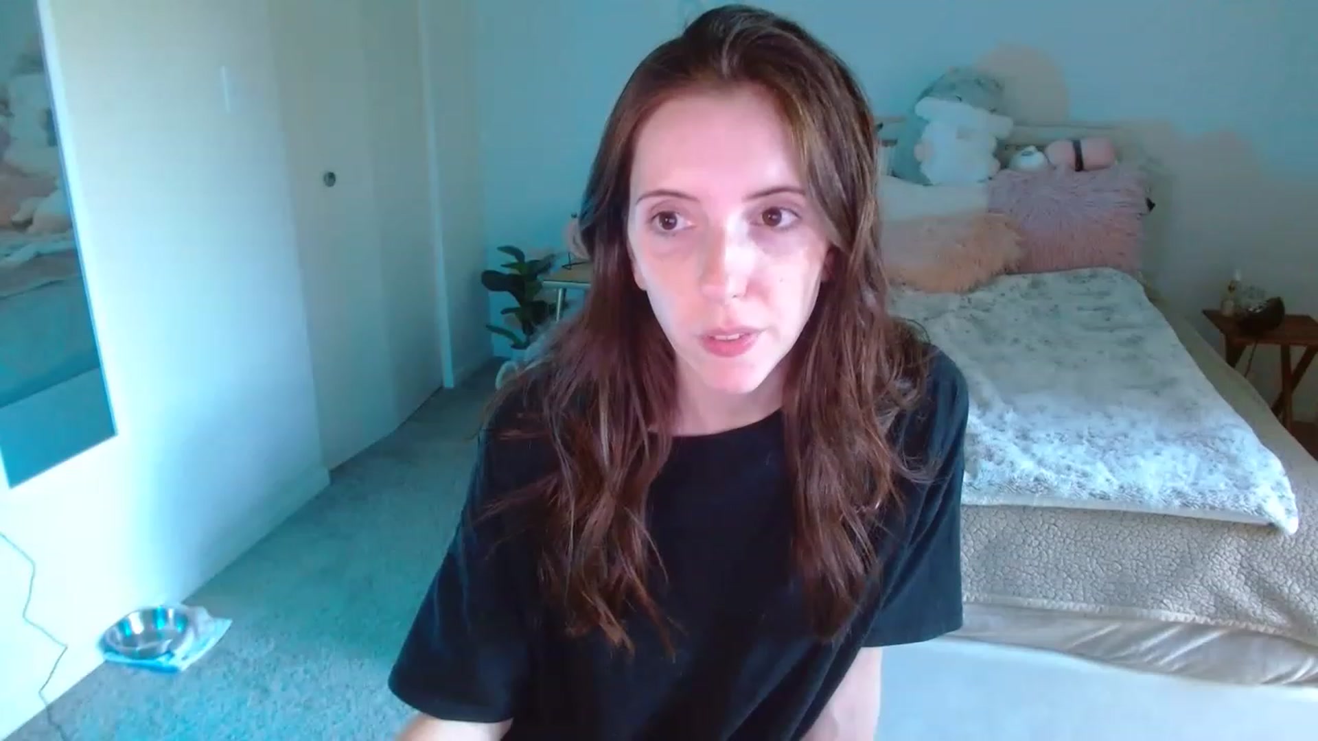 Gallery image thumbnail from MangoMae's myfreecams stream on, 08/24/2023, 22:10 image 16 of 20