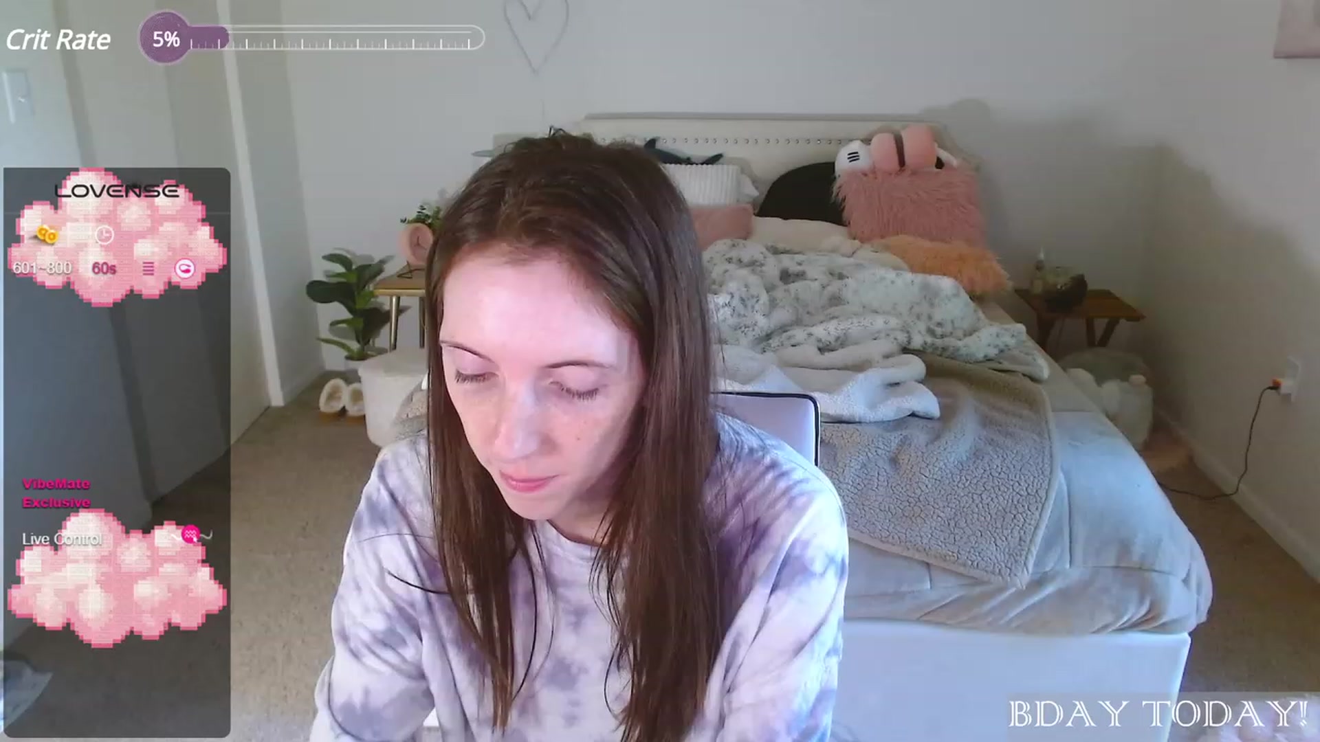 Gallery image thumbnail from MangoMae's myfreecams stream on, 08/31/2023, 17:35 image 17 of 20
