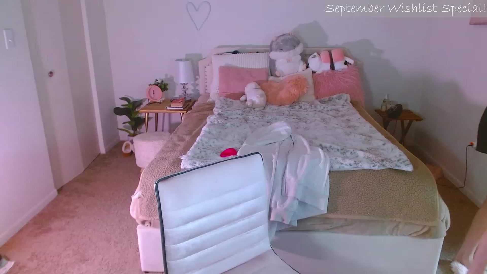 Gallery image thumbnail from MangoMae's myfreecams stream on, 09/11/2023, 16:43 image 2 of 20