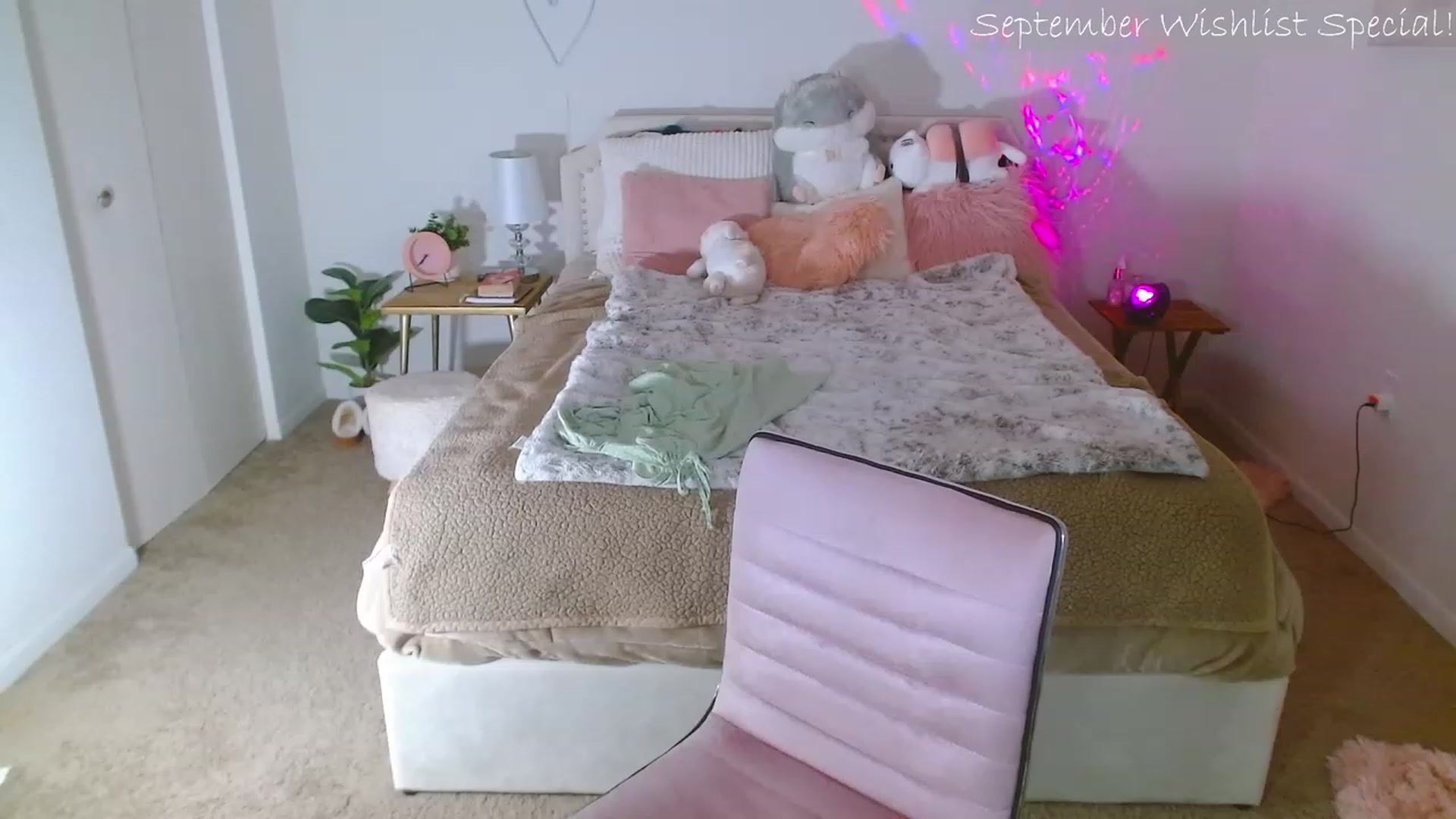 Gallery image thumbnail from MangoMae's myfreecams stream on, 09/11/2023, 23:43 image 14 of 20