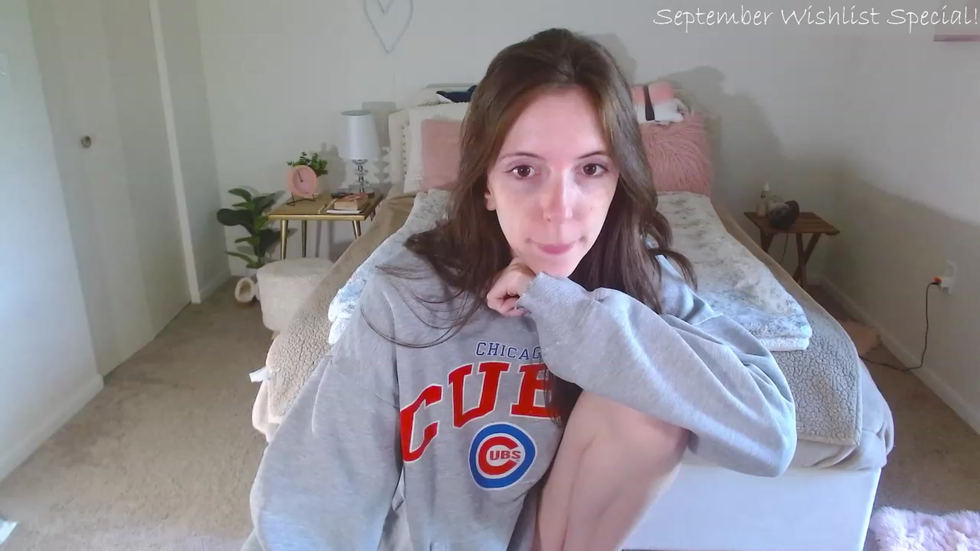 Gallery image thumbnail from MangoMae's myfreecams stream on, 09/14/2023, 16:51 image 6 of 20