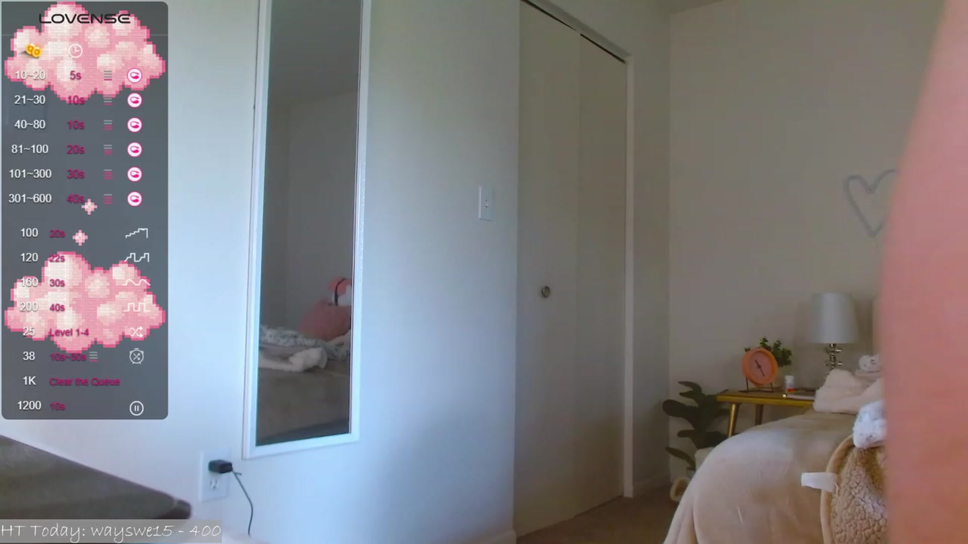 Gallery image thumbnail from MangoMae's myfreecams stream on, 09/17/2023, 16:17 image 8 of 20