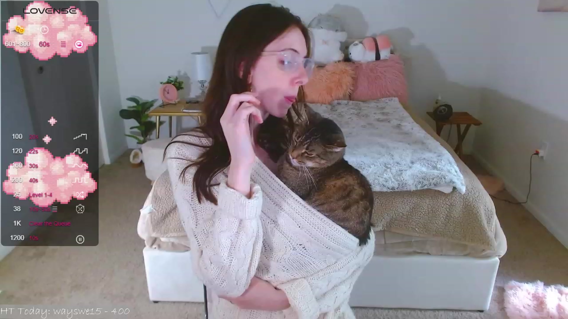 Gallery image thumbnail from MangoMae's myfreecams stream on, 09/17/2023, 17:00 image 8 of 20