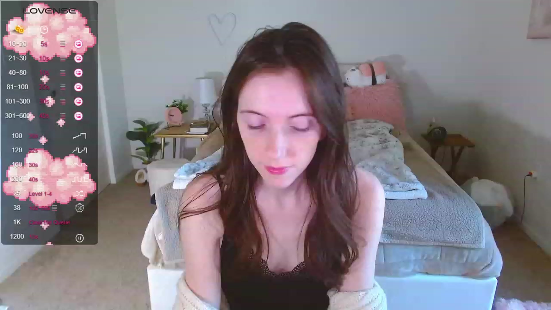 Gallery image thumbnail from MangoMae's myfreecams stream on, 09/18/2023, 13:59 image 2 of 20