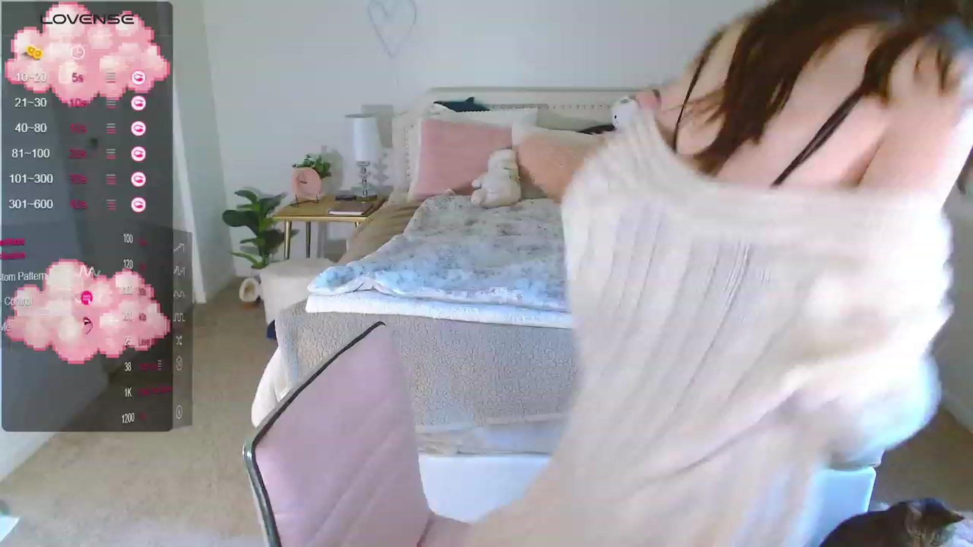 Gallery image thumbnail from MangoMae's myfreecams stream on, 09/18/2023, 13:59 image 19 of 20