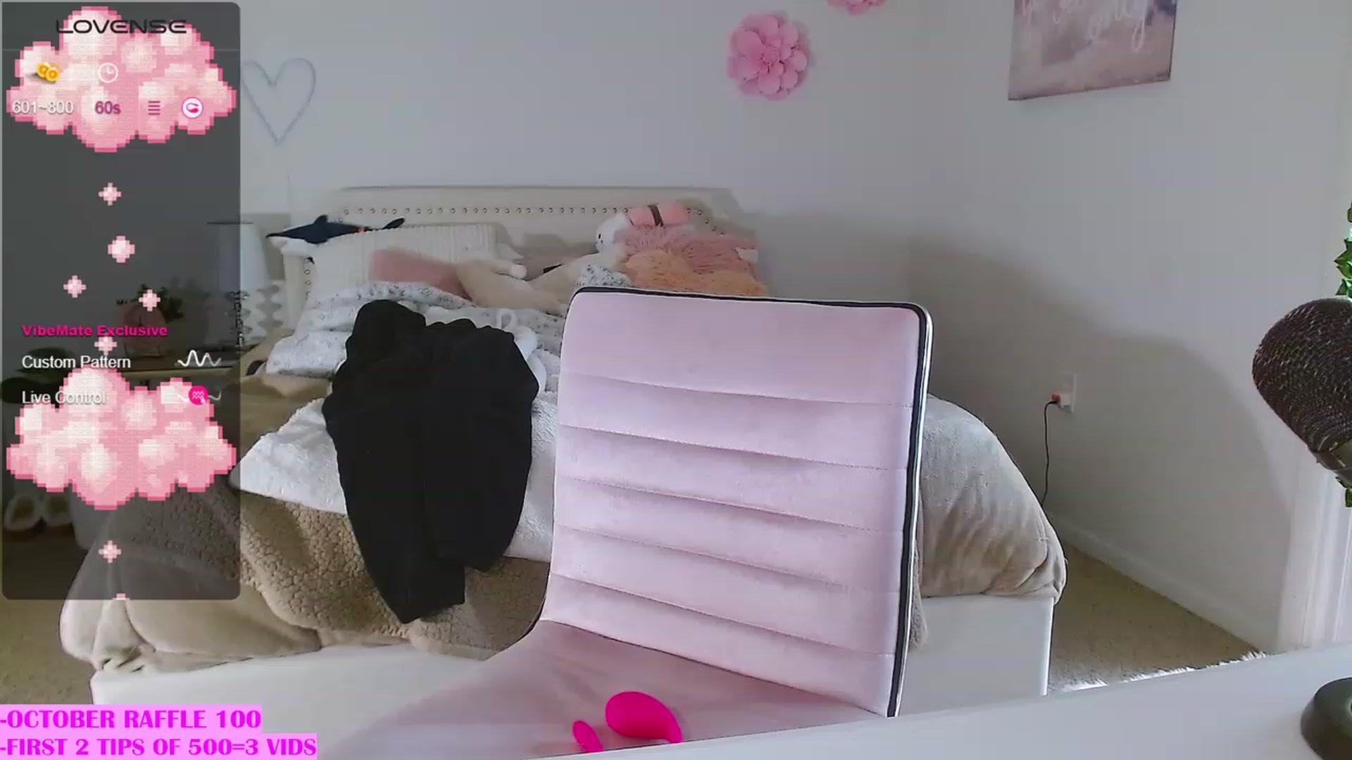 Gallery image thumbnail from MangoMae's myfreecams stream on, 10/08/2023, 17:13 image 12 of 20