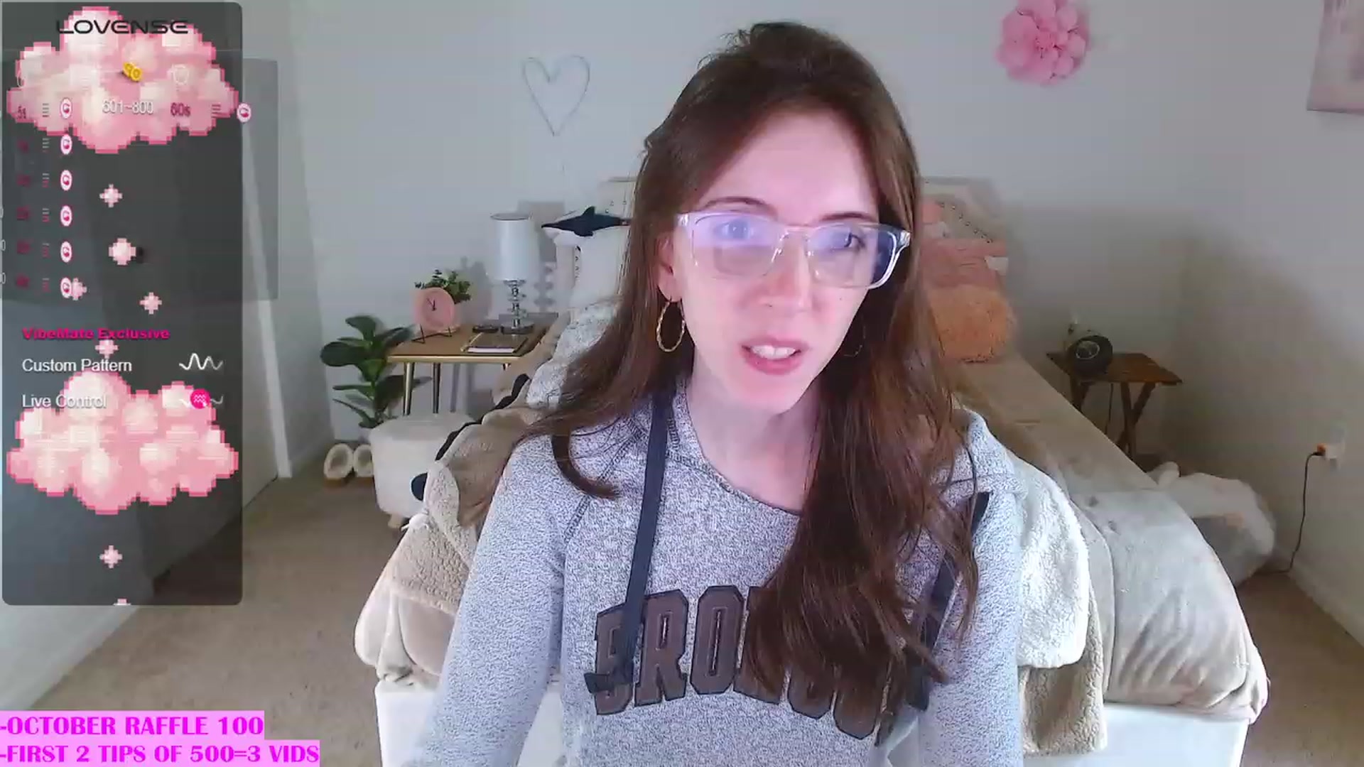 Gallery image thumbnail from MangoMae's myfreecams stream on, 10/08/2023, 17:13 image 15 of 20