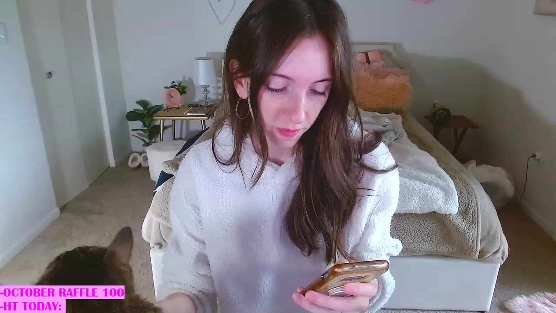 Gallery image thumbnail from MangoMae's myfreecams stream on, 10/09/2023, 15:27 image 4 of 20