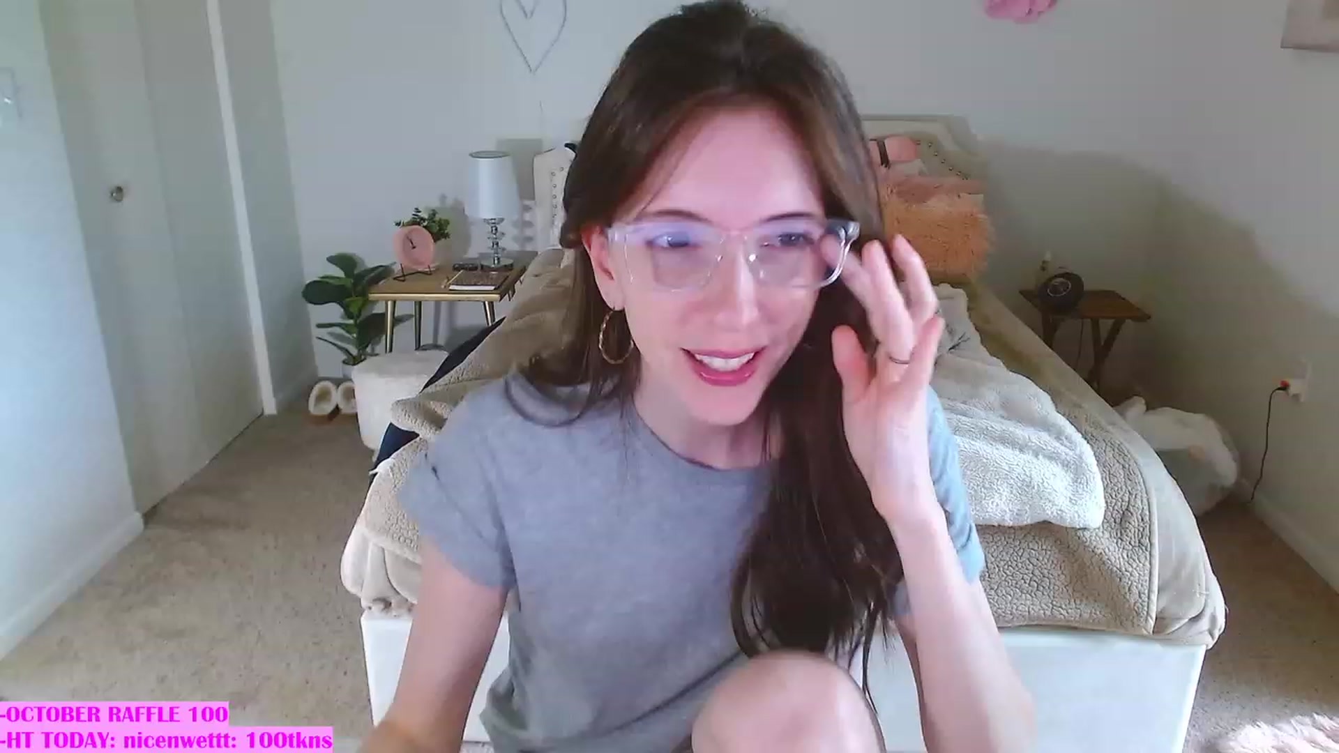 Gallery image thumbnail from MangoMae's myfreecams stream on, 10/09/2023, 16:01 image 13 of 20