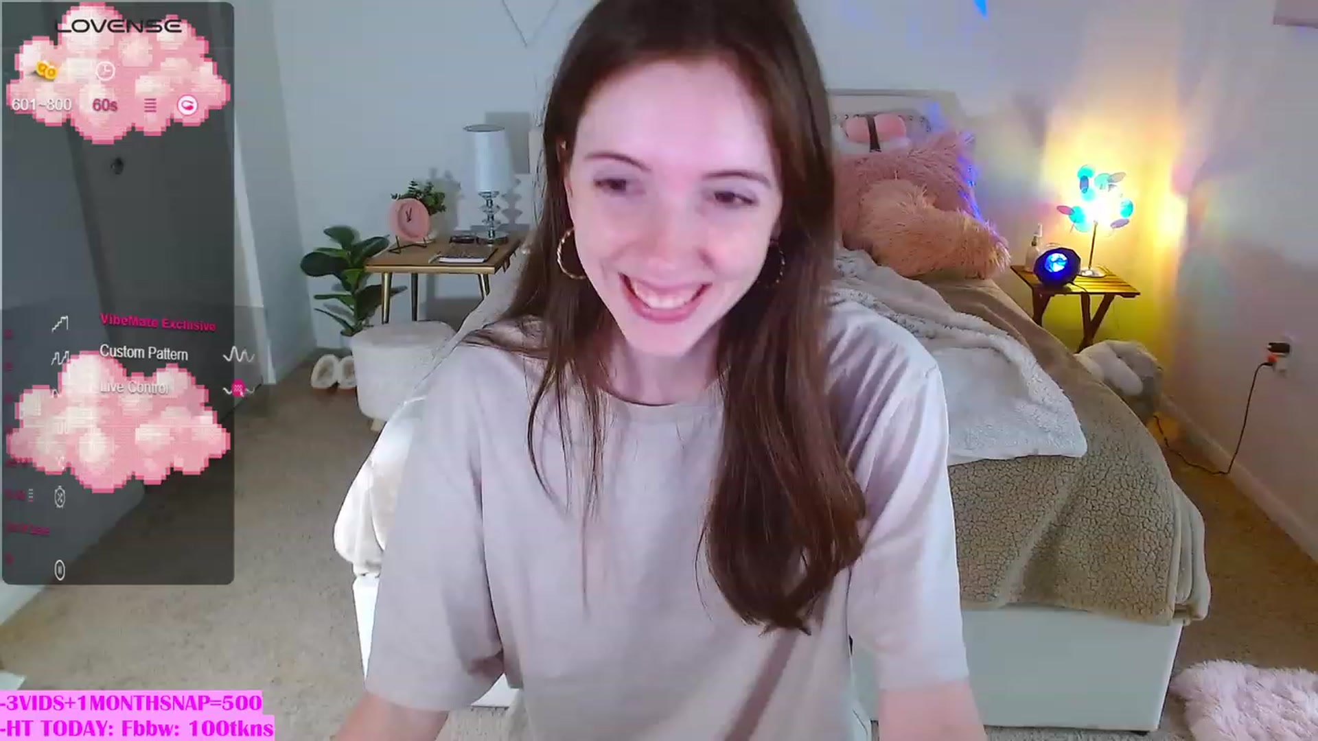 Gallery image thumbnail from MangoMae's myfreecams stream on, 10/14/2023, 16:28 image 6 of 20