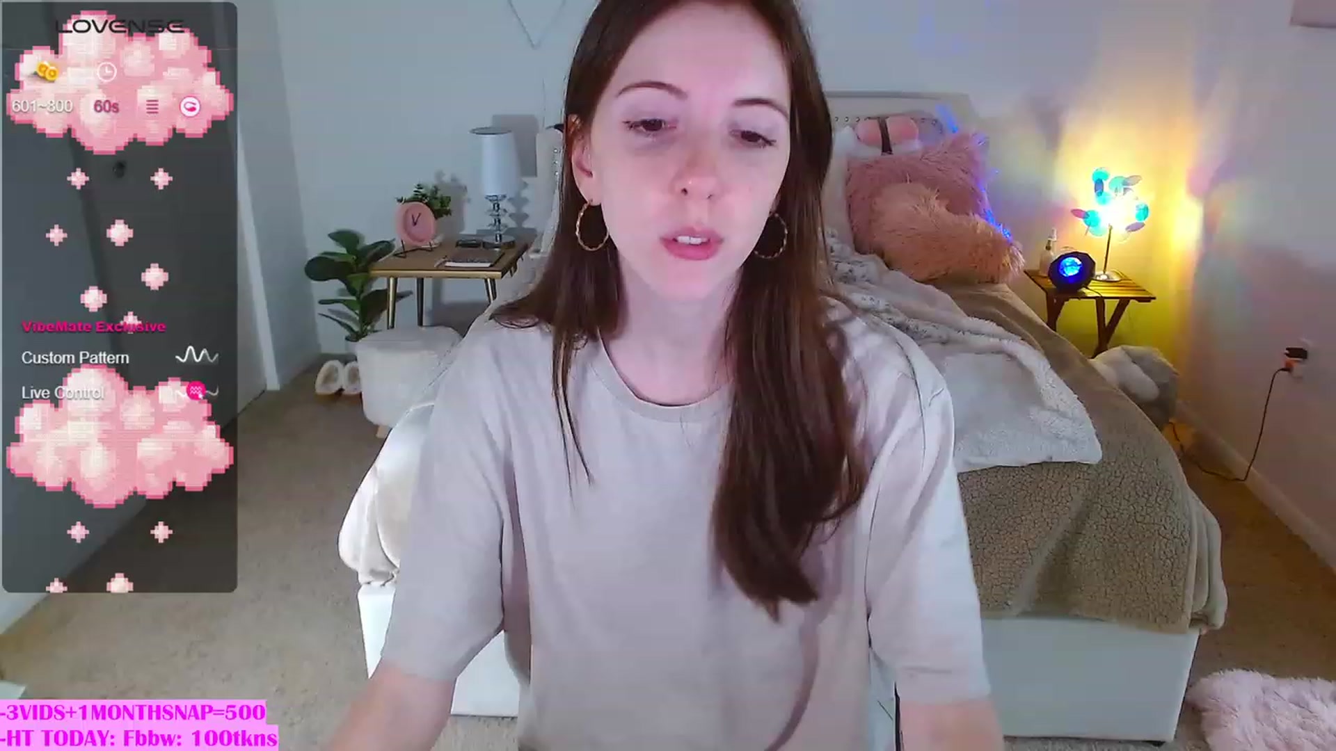 Gallery image thumbnail from MangoMae's myfreecams stream on, 10/14/2023, 16:28 image 8 of 20