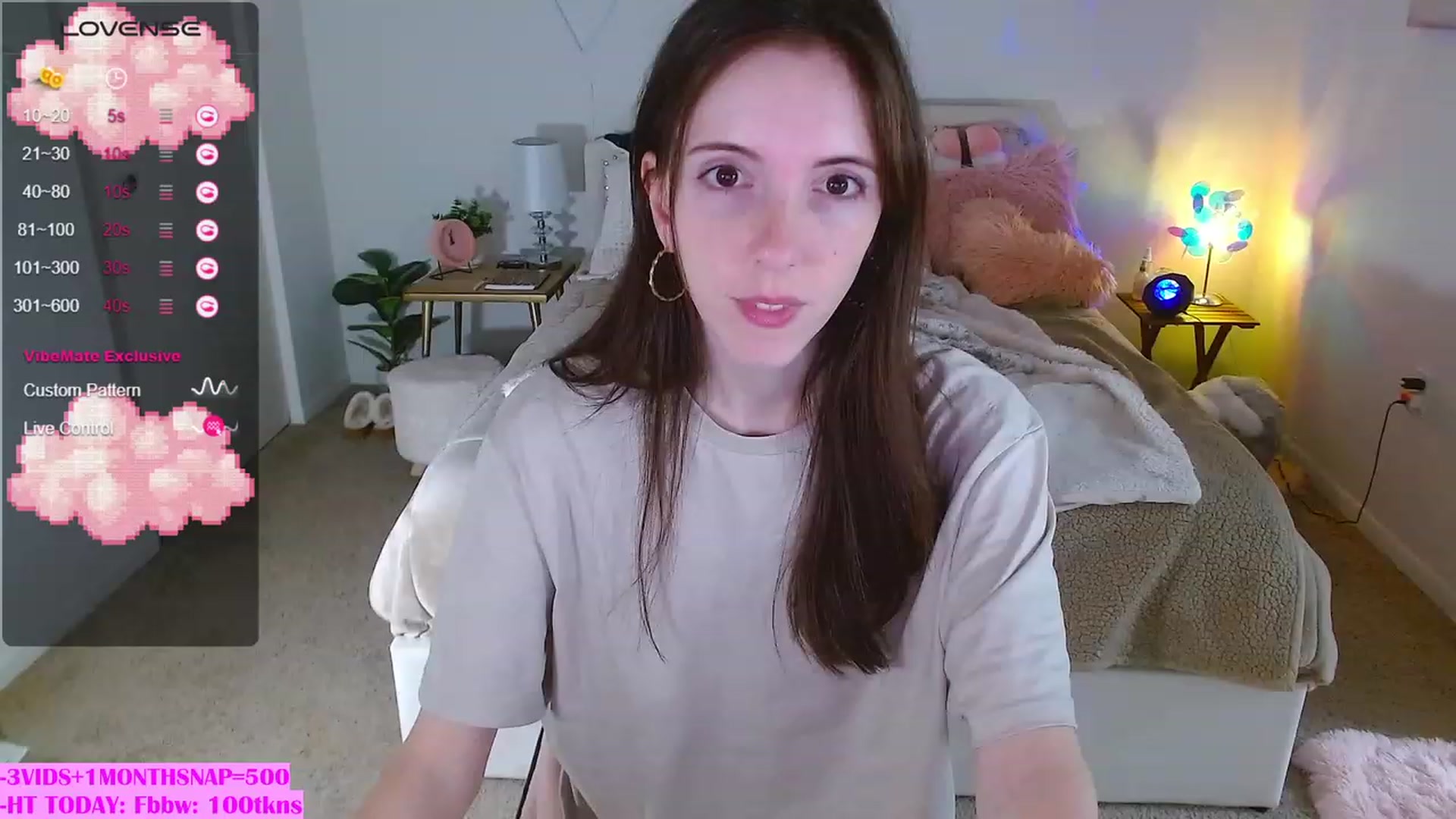 Gallery image thumbnail from MangoMae's myfreecams stream on, 10/14/2023, 16:28 image 4 of 20