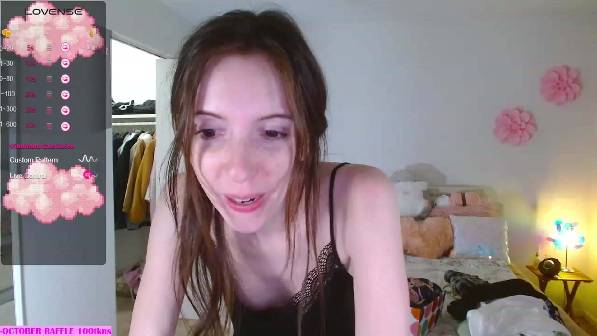 Gallery image thumbnail from MangoMae's myfreecams stream on, 10/20/2023, 23:25 image 12 of 20