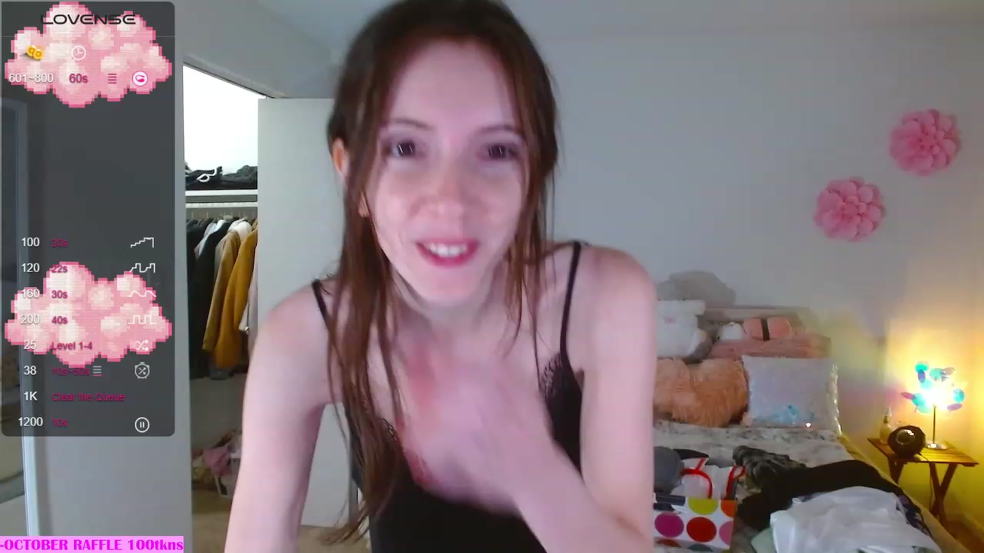 Gallery image thumbnail from MangoMae's myfreecams stream on, 10/20/2023, 23:25 image 10 of 20