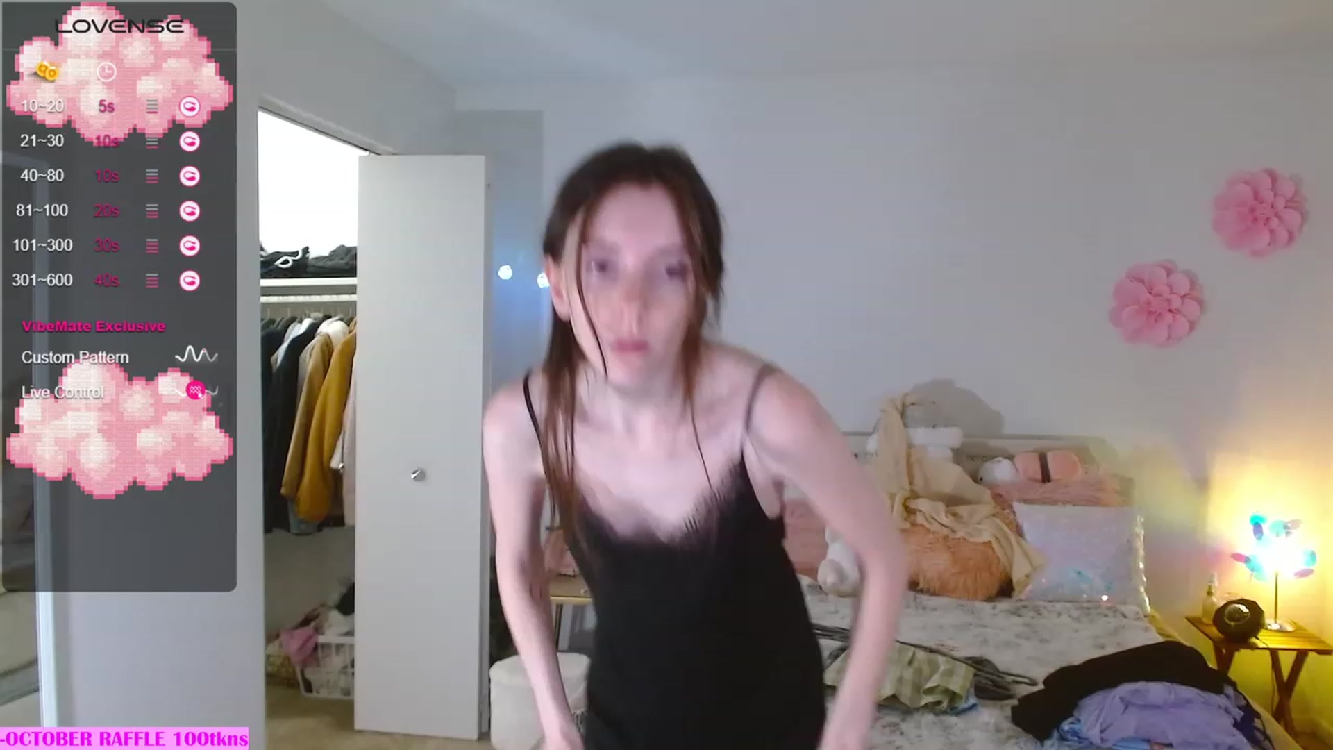 Gallery image thumbnail from MangoMae's myfreecams stream on, 10/20/2023, 23:25 image 3 of 20
