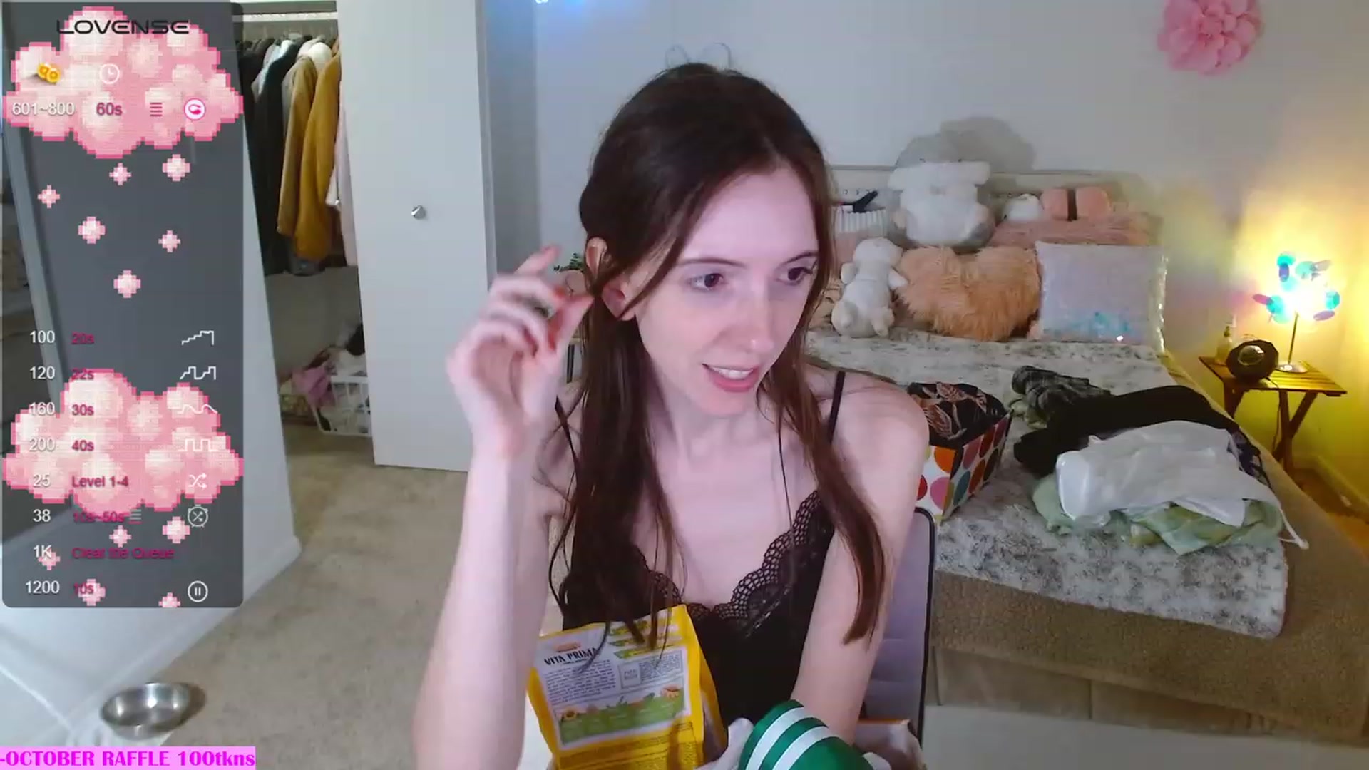 Gallery image thumbnail from MangoMae's myfreecams stream on, 10/20/2023, 23:25 image 13 of 20