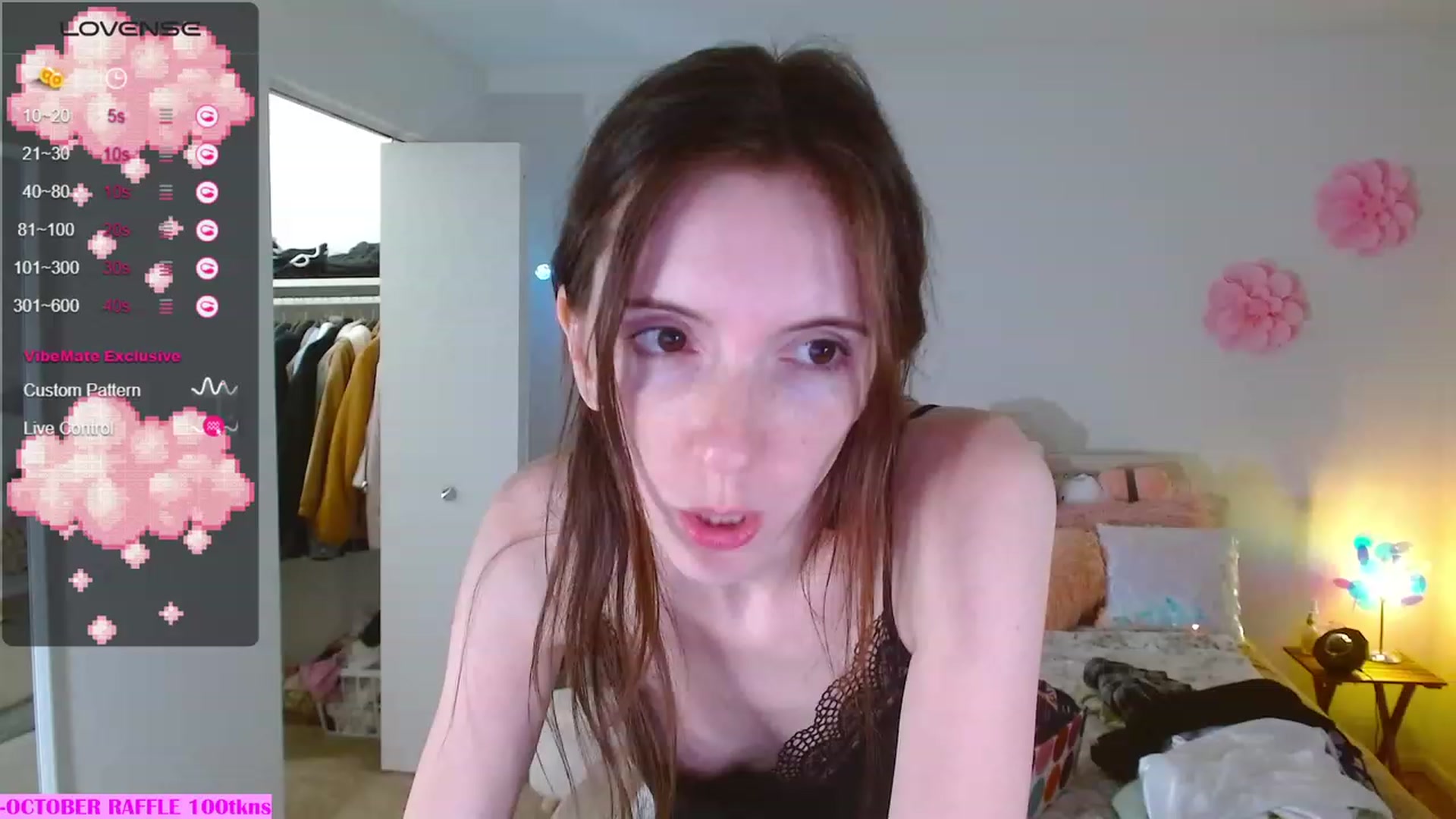 Gallery image thumbnail from MangoMae's myfreecams stream on, 10/20/2023, 23:25 image 11 of 20