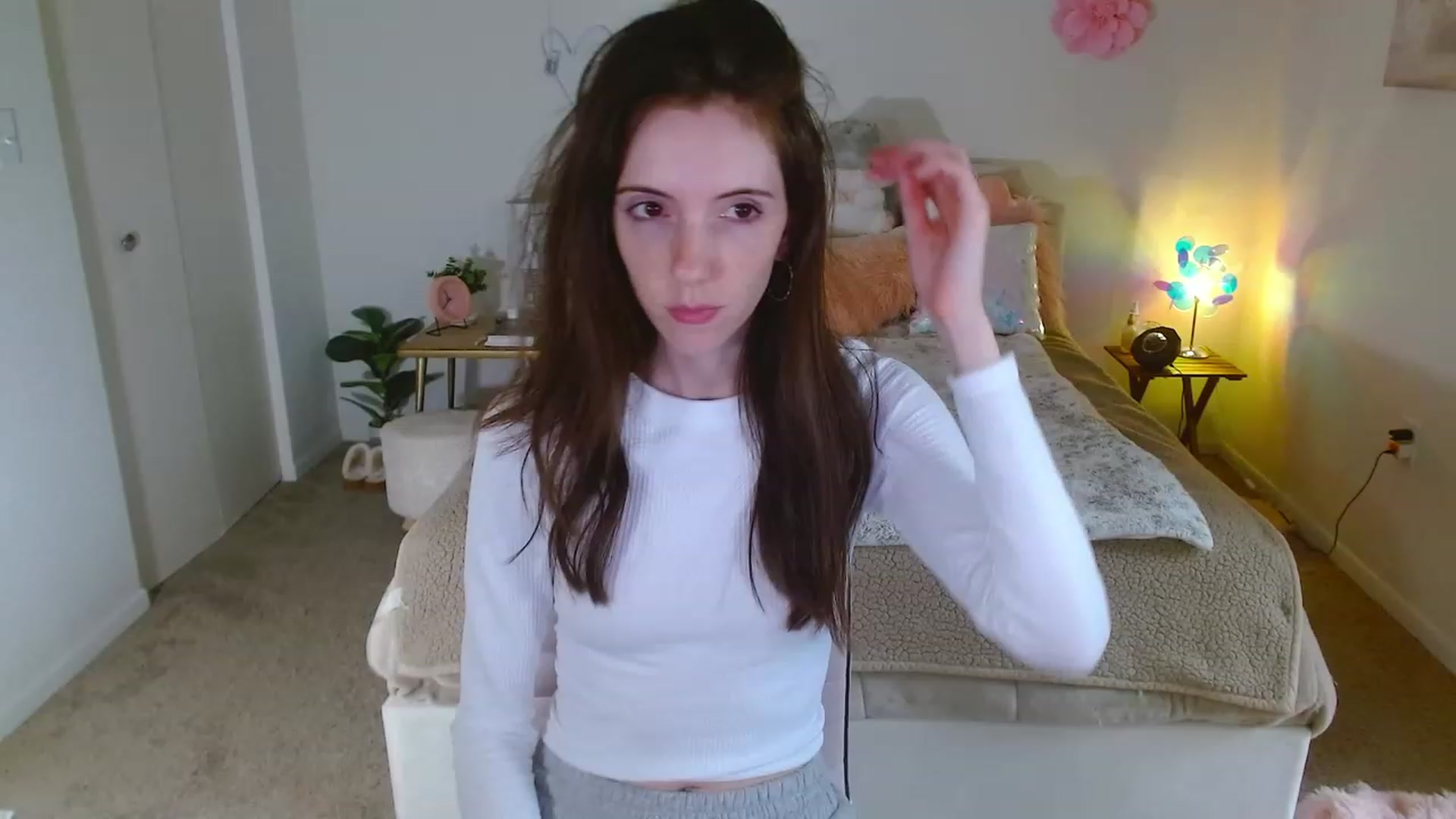 Gallery image thumbnail from MangoMae's myfreecams stream on, 10/21/2023, 16:19 image 9 of 20