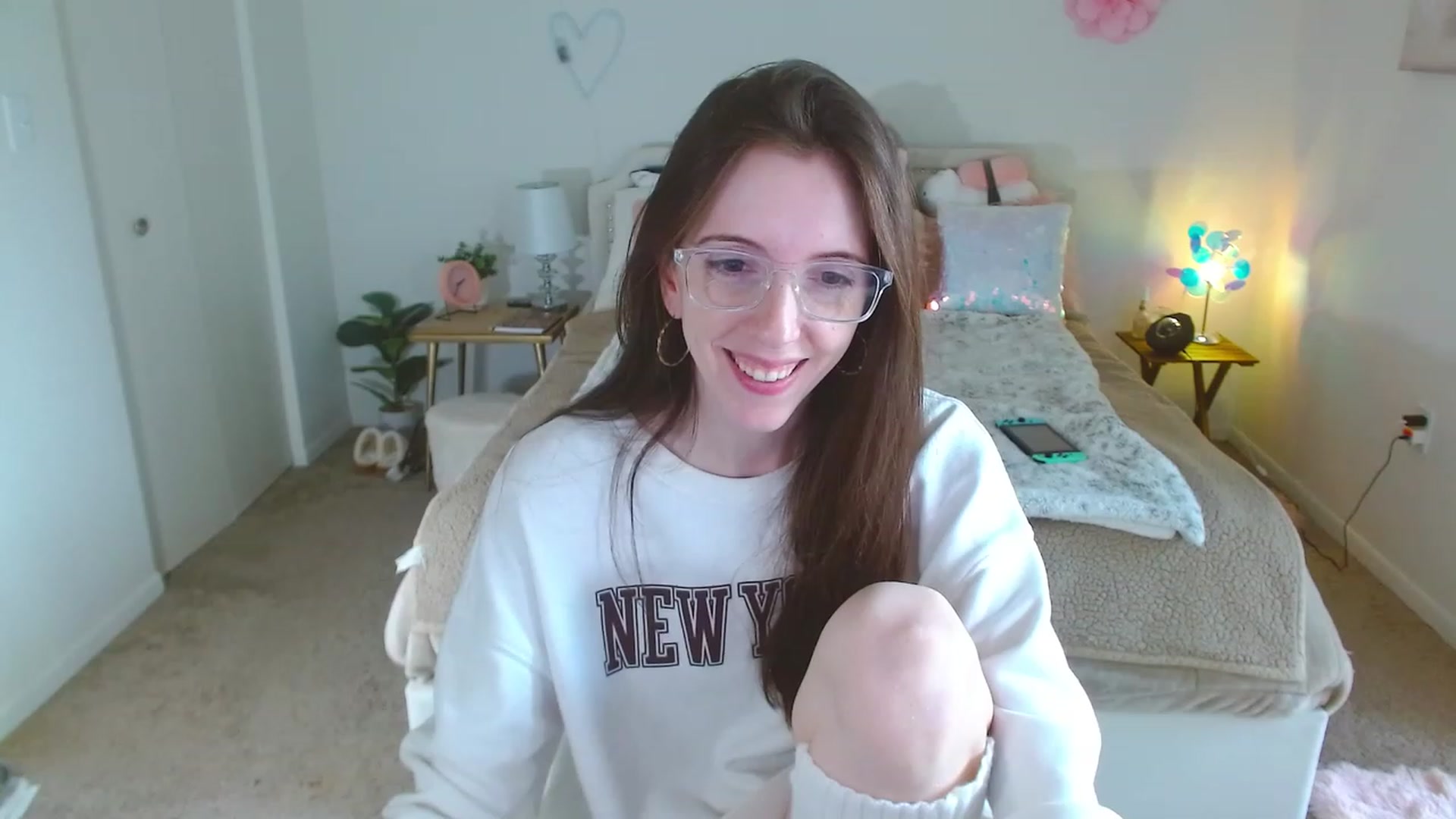 Gallery image thumbnail from MangoMae's myfreecams stream on, 11/04/2023, 18:45 image 20 of 20