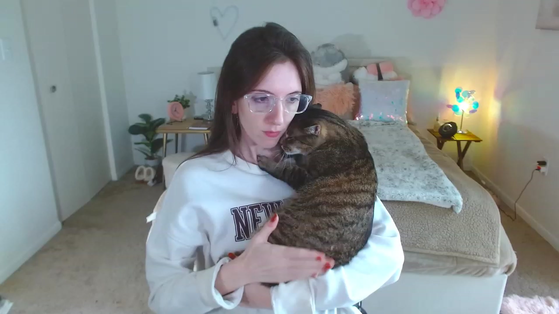 Gallery image thumbnail from MangoMae's myfreecams stream on, 11/04/2023, 18:45 image 8 of 20