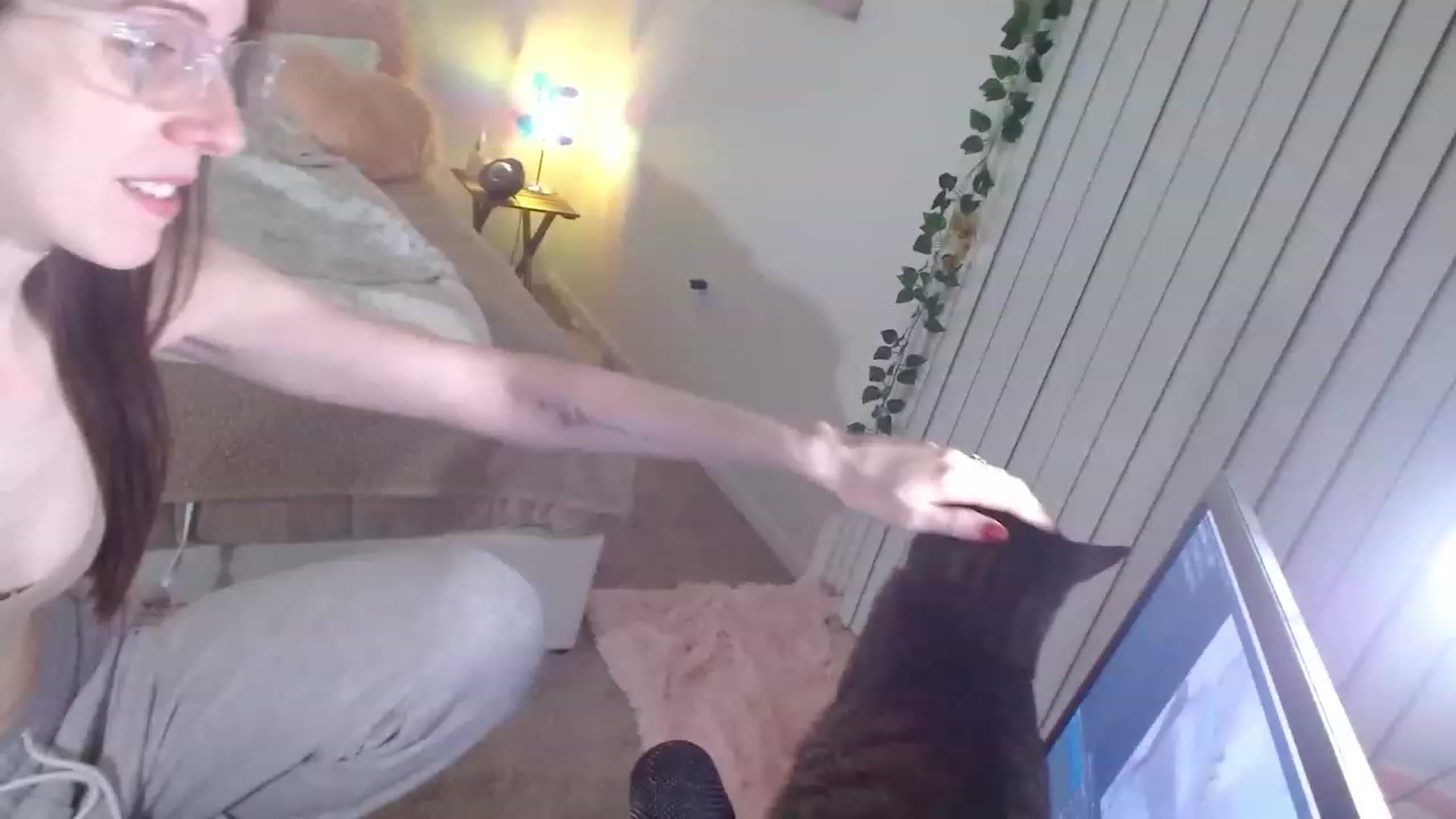 Gallery image thumbnail from MangoMae's myfreecams stream on, 11/09/2023, 01:10 image 16 of 20