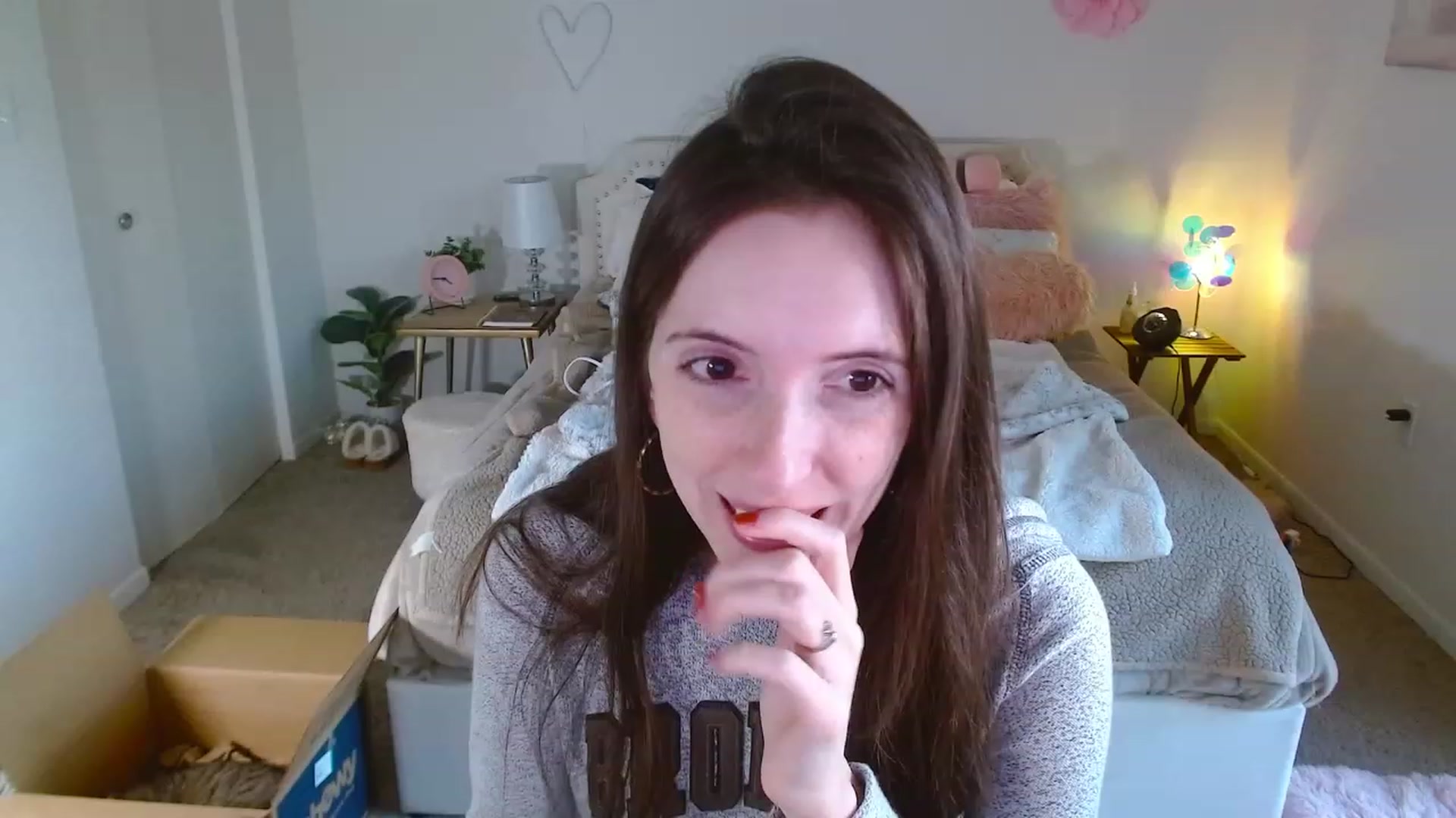 Gallery image thumbnail from MangoMae's myfreecams stream on, 11/11/2023, 22:02 image 13 of 20