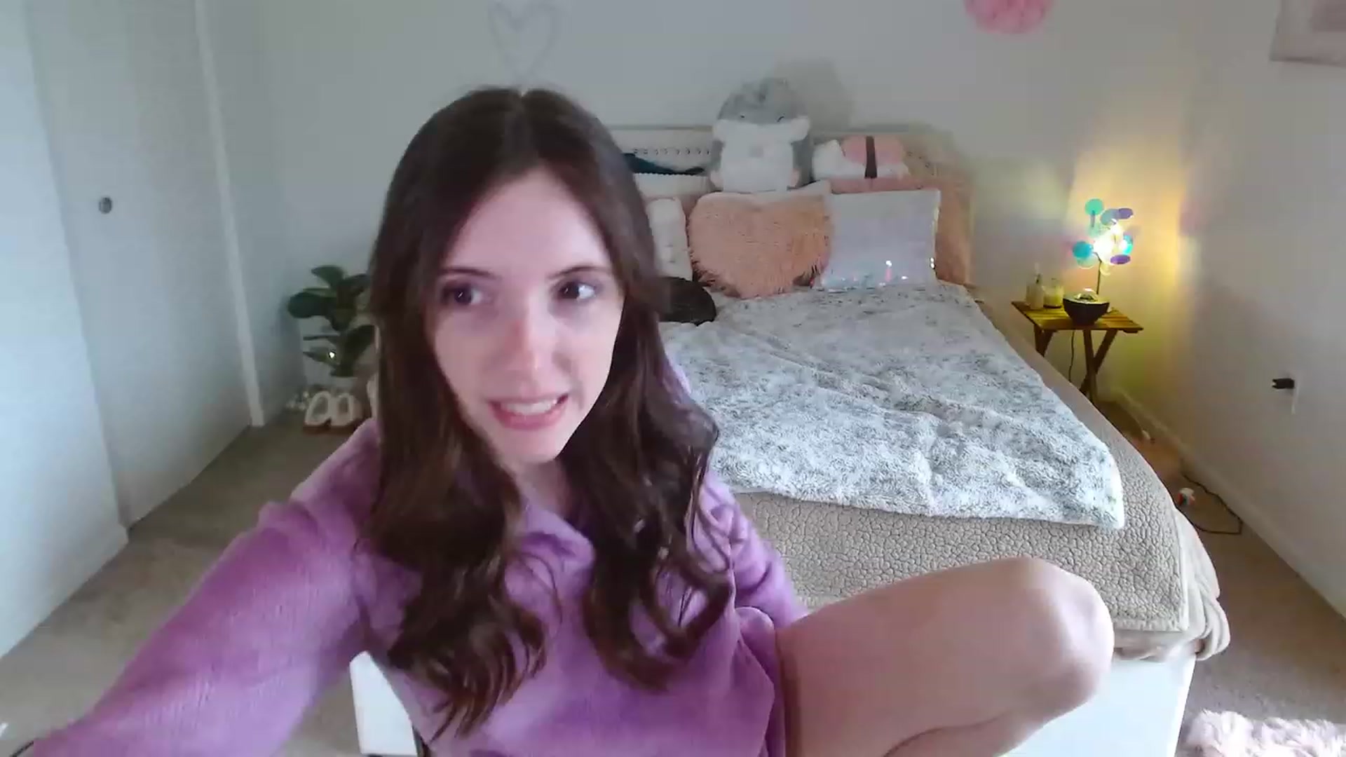 Gallery image thumbnail from MangoMae's myfreecams stream on, 11/26/2023, 17:17 image 8 of 20