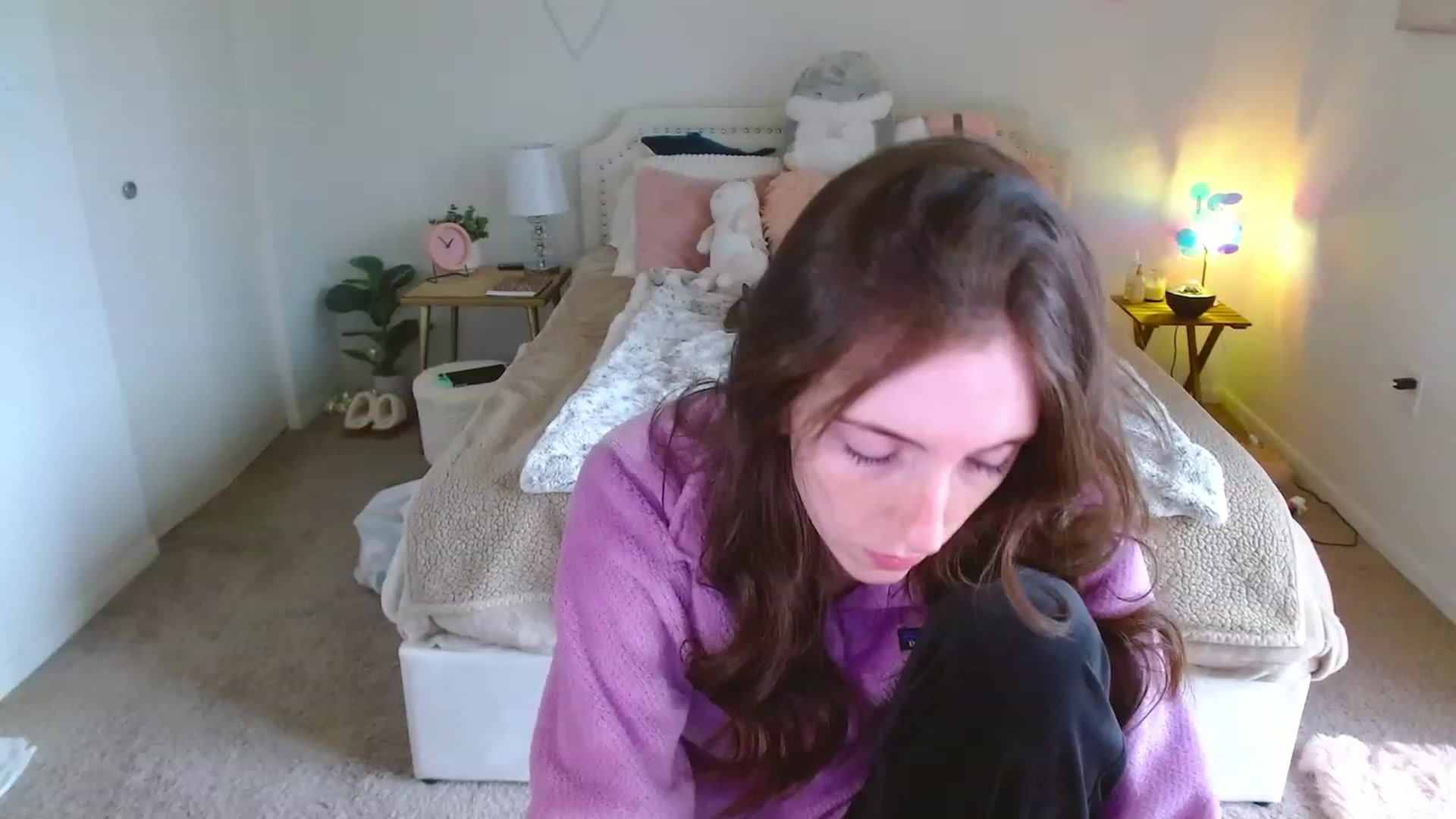 Gallery image thumbnail from MangoMae's myfreecams stream on, 11/26/2023, 19:23 image 11 of 20