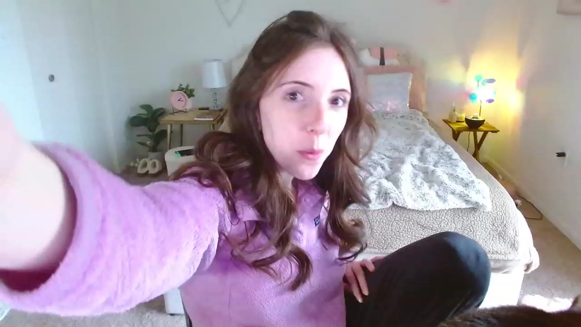 Gallery image thumbnail from MangoMae's myfreecams stream on, 11/26/2023, 19:23 image 20 of 20