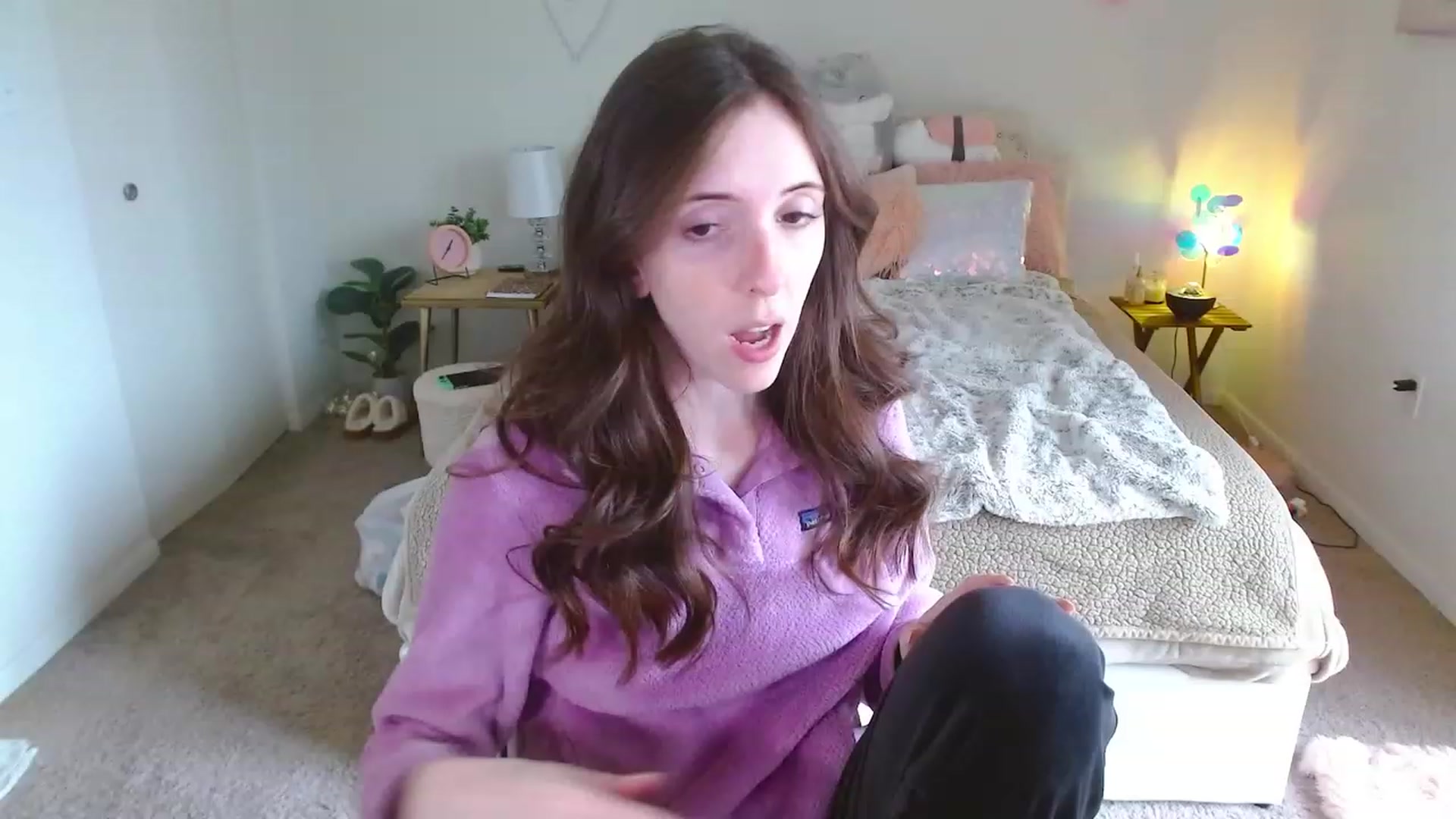 Gallery image thumbnail from MangoMae's myfreecams stream on, 11/26/2023, 19:23 image 5 of 20