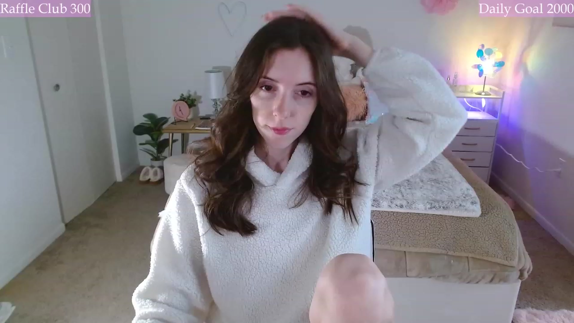 Gallery image thumbnail from MangoMae's myfreecams stream on, 12/03/2023, 17:42 image 5 of 20