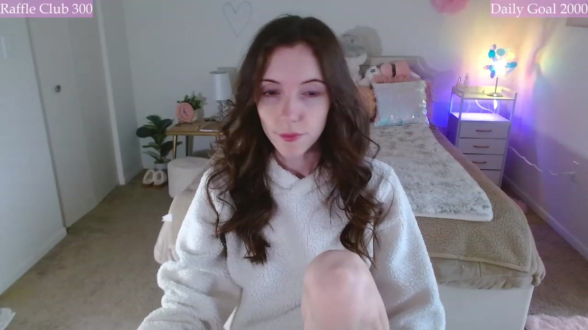 Gallery image thumbnail from MangoMae's myfreecams stream on, 12/03/2023, 17:42 image 4 of 20