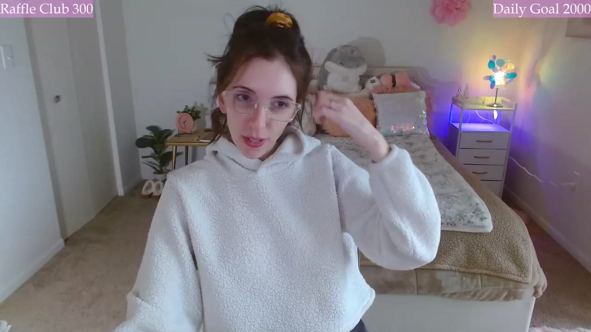 Gallery image thumbnail from MangoMae's myfreecams stream on, 12/03/2023, 19:36 image 16 of 20