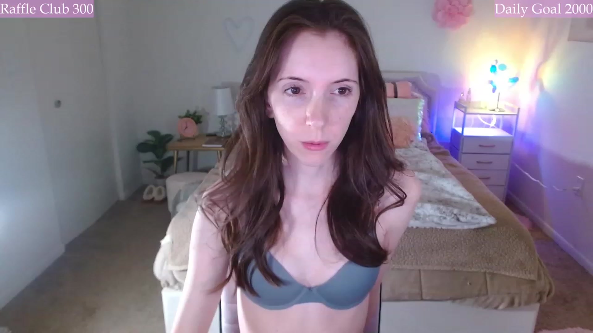 Gallery image thumbnail from MangoMae's myfreecams stream on, 12/07/2023, 01:34 image 9 of 20