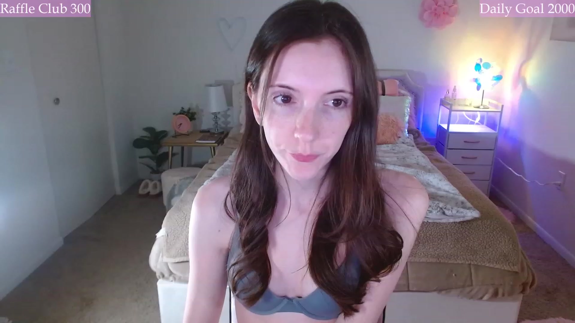 Gallery image thumbnail from MangoMae's myfreecams stream on, 12/07/2023, 01:53 image 3 of 20