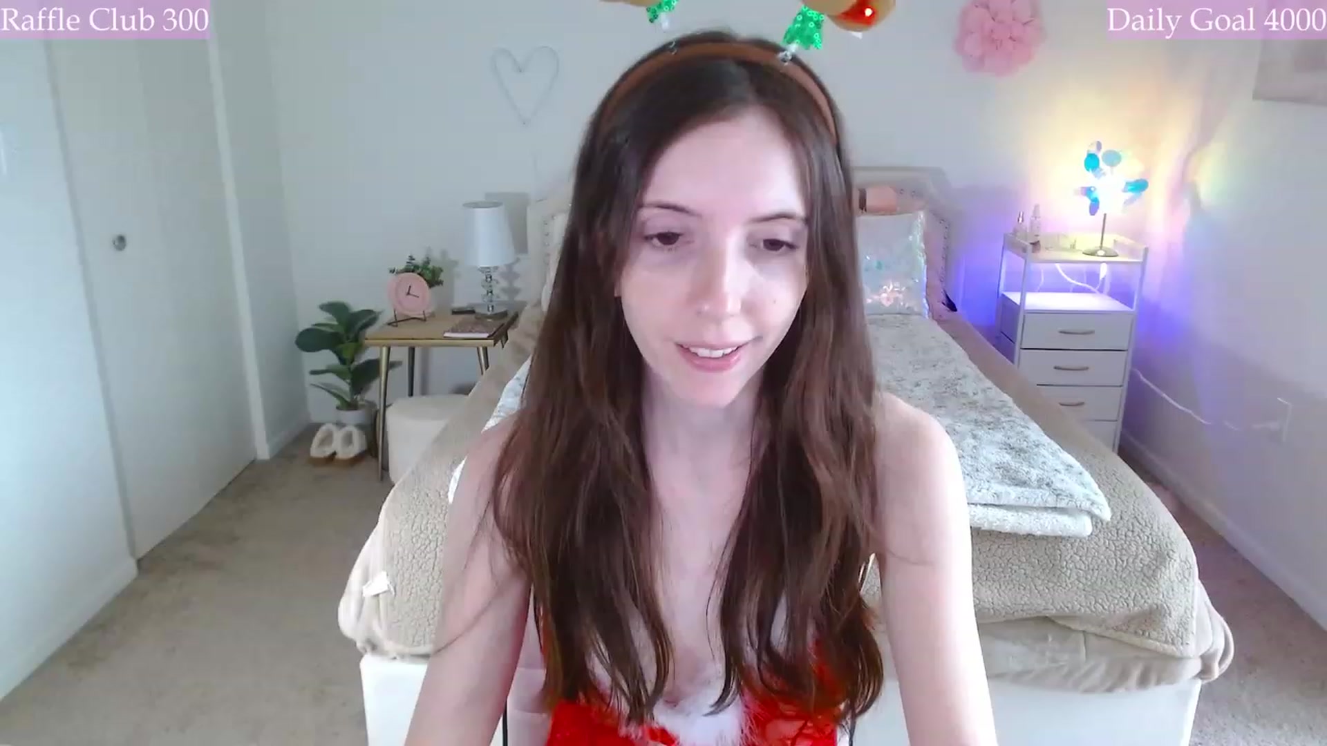 Gallery image thumbnail from MangoMae's myfreecams stream on, 12/10/2023, 19:57 image 4 of 20