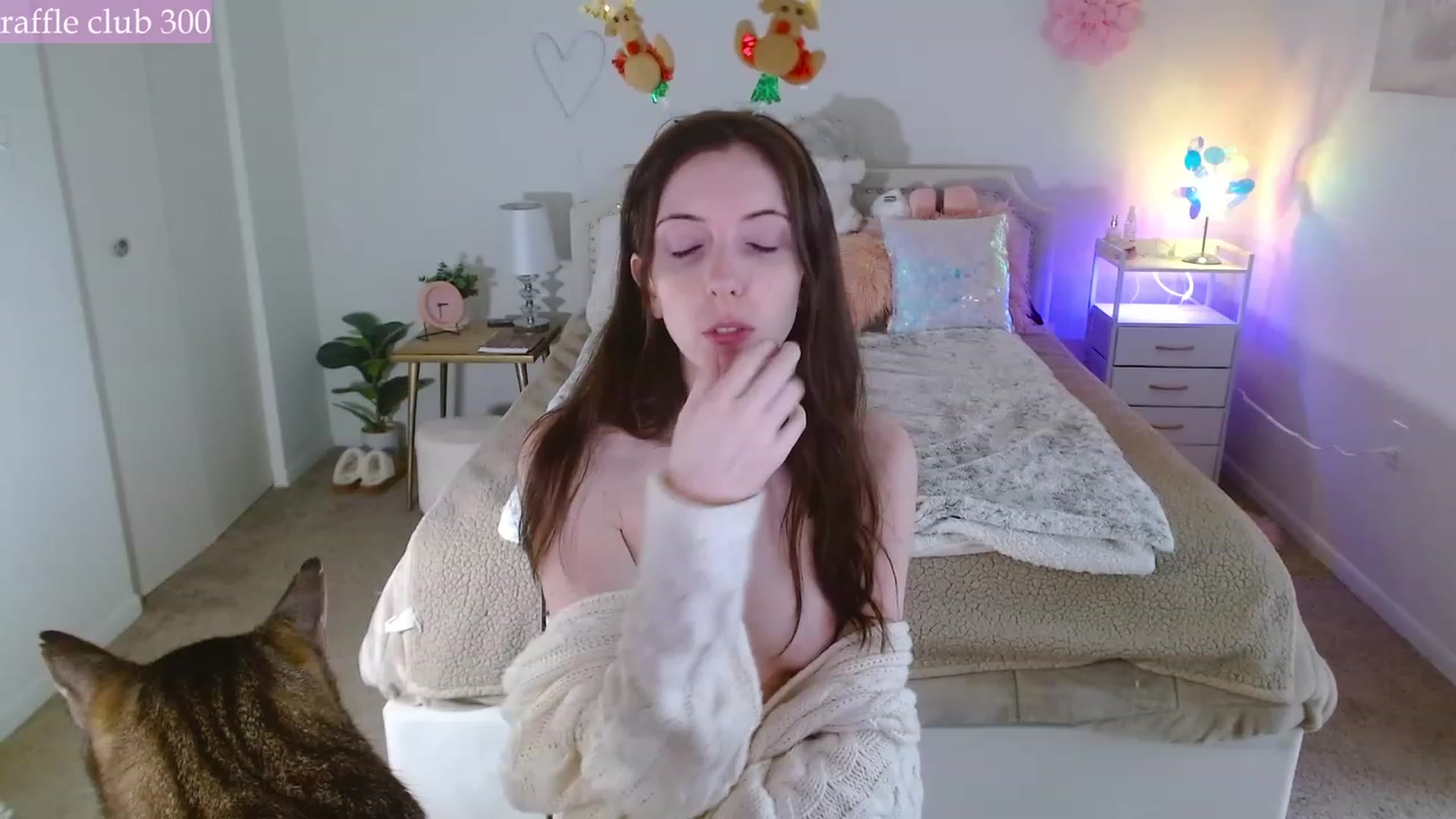 Gallery image thumbnail from MangoMae's myfreecams stream on, 12/10/2023, 20:43 image 5 of 20